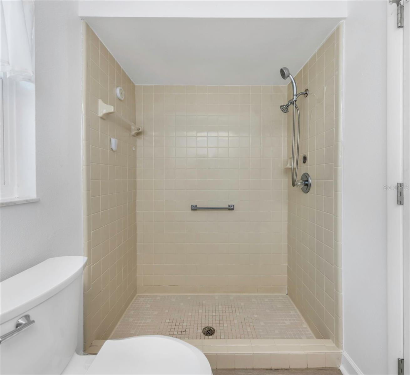 Image 13 of 33 For 3957 Tarpon Pointe Circle