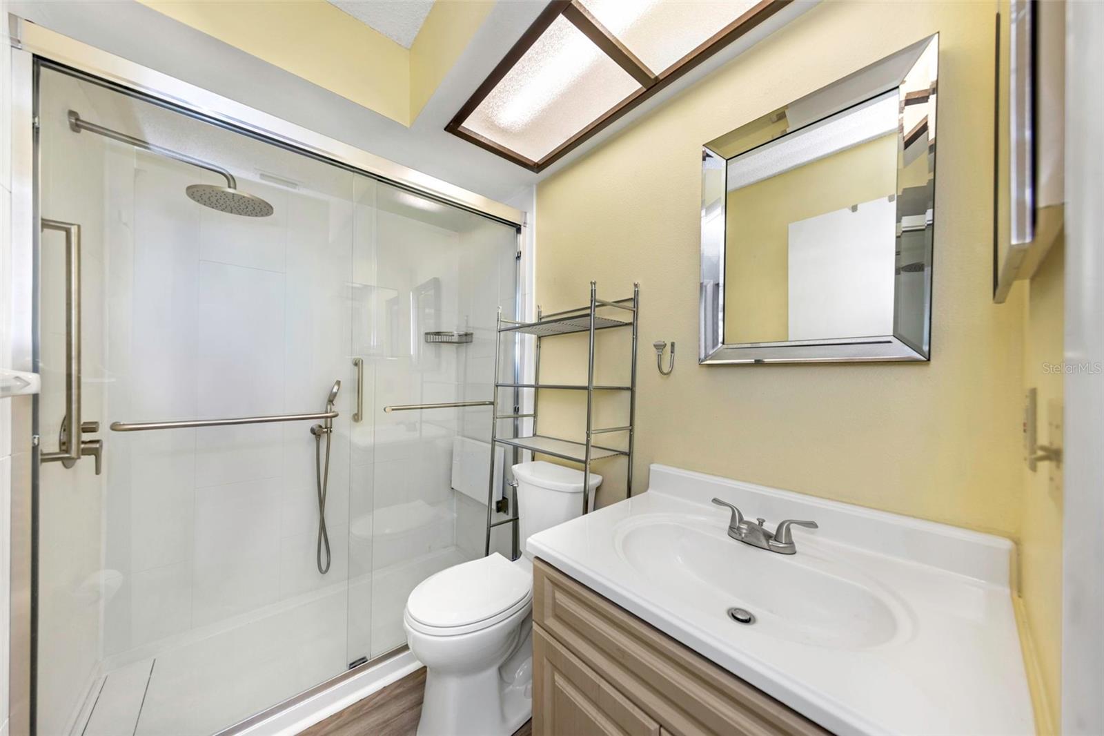 Image 16 of 33 For 3957 Tarpon Pointe Circle