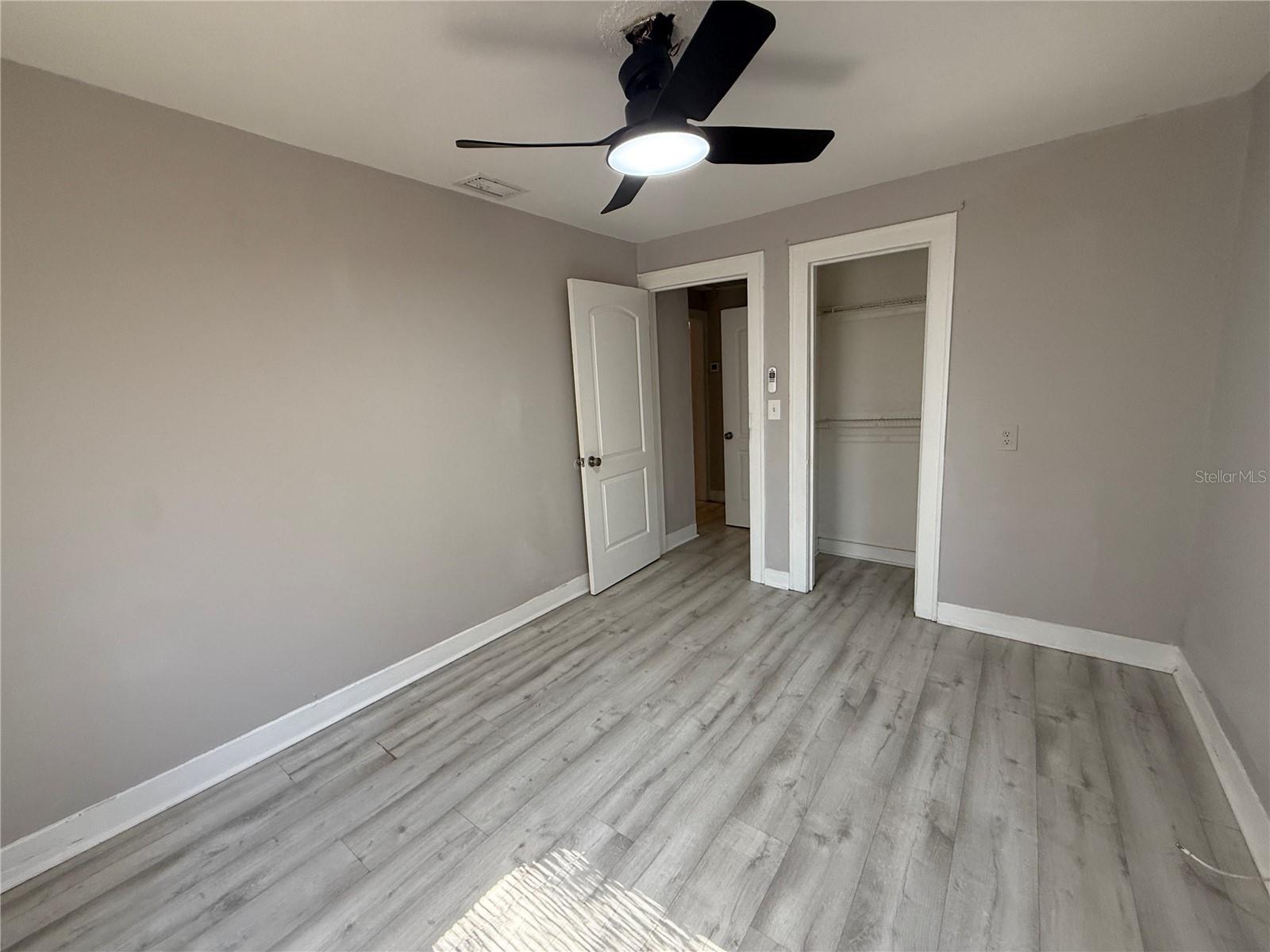 Image 10 of 23 For 2221 23rd Avenue S