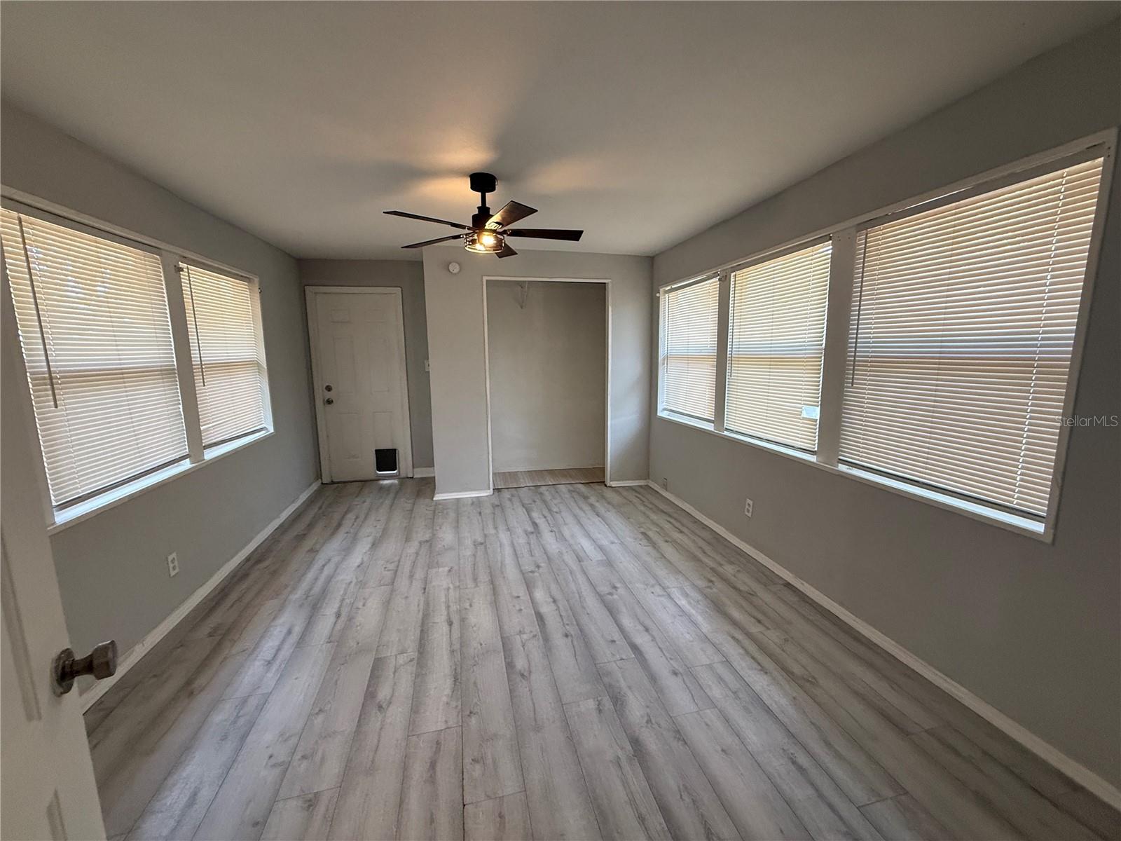 Image 13 of 23 For 2221 23rd Avenue S