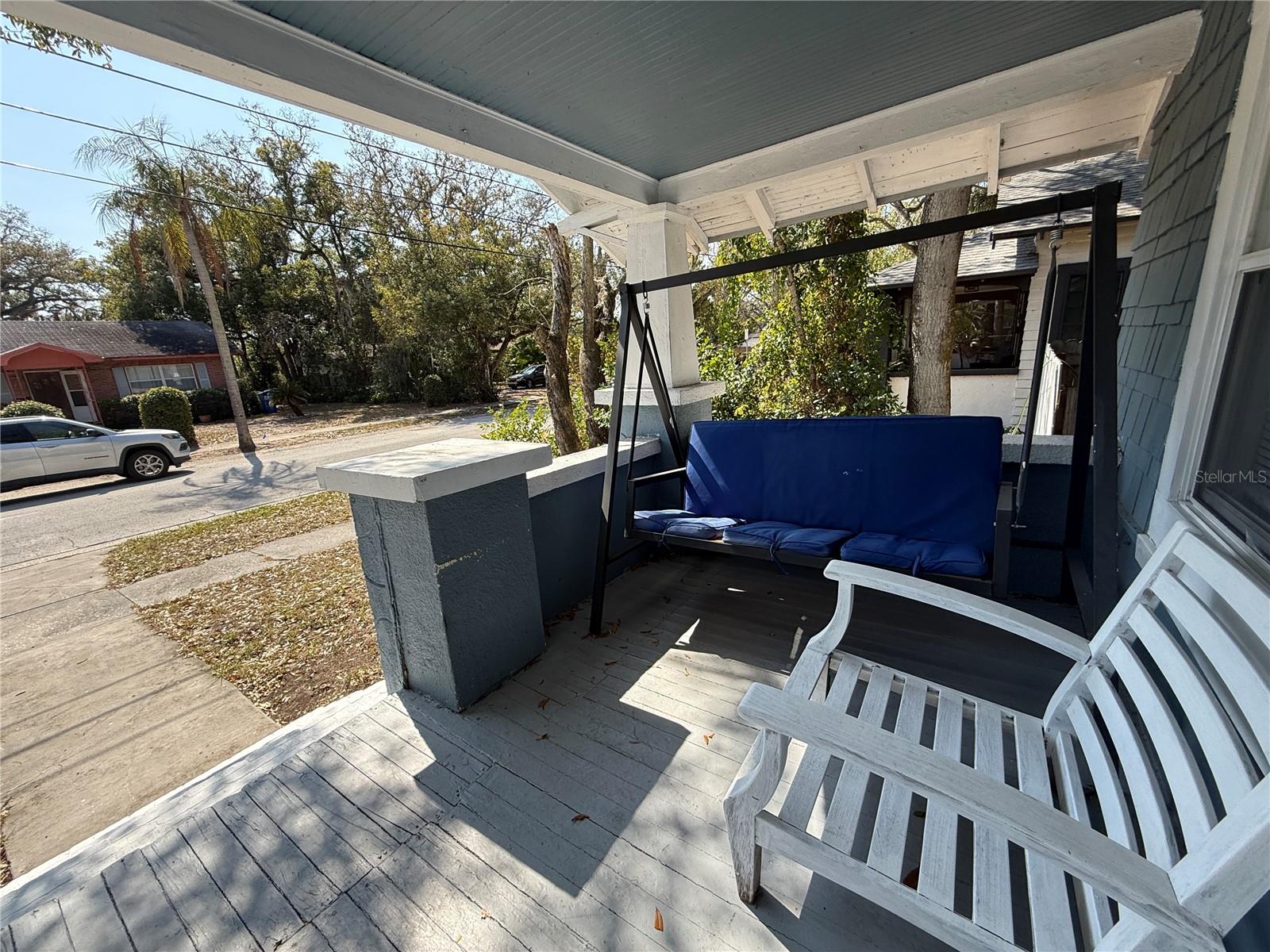 Image 3 of 23 For 2221 23rd Avenue S