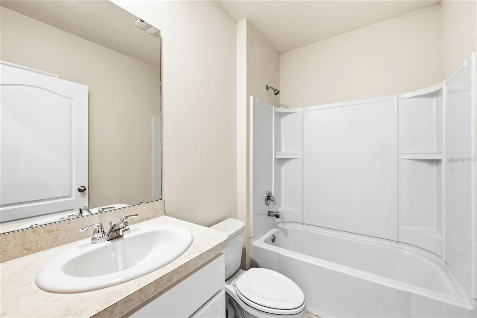 Image 6 of 35 For 2725 Dumont Lane