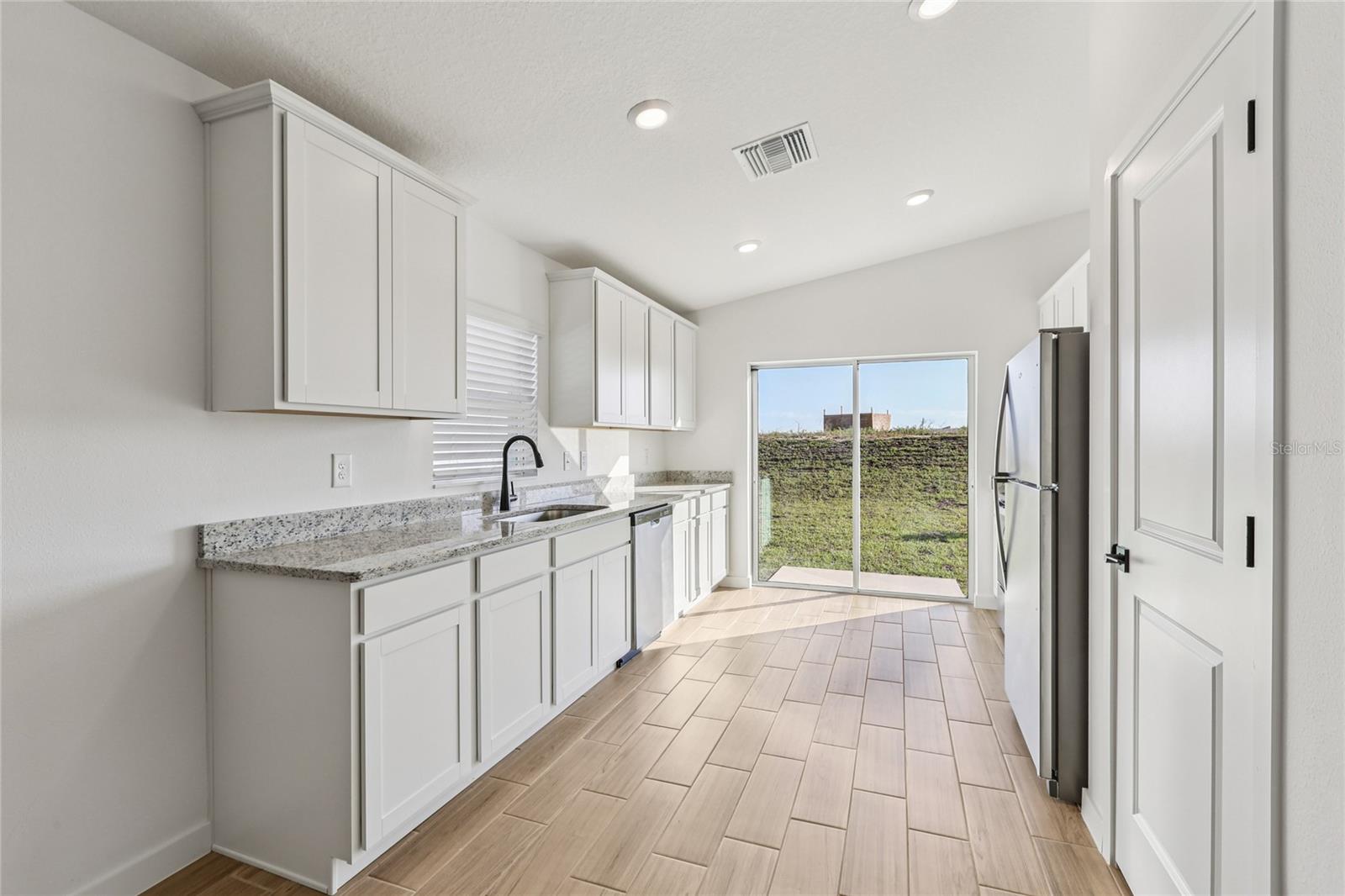 Image 3 of 7 For 5255 Cap Road