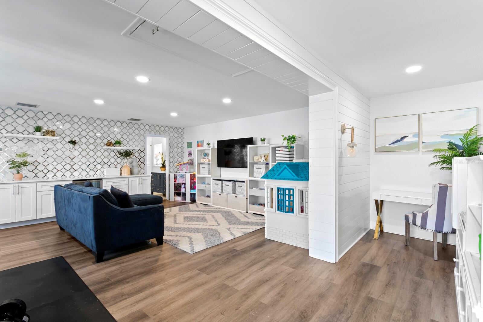 Image 40 of 63 For 3915 Snapper Pointe Drive