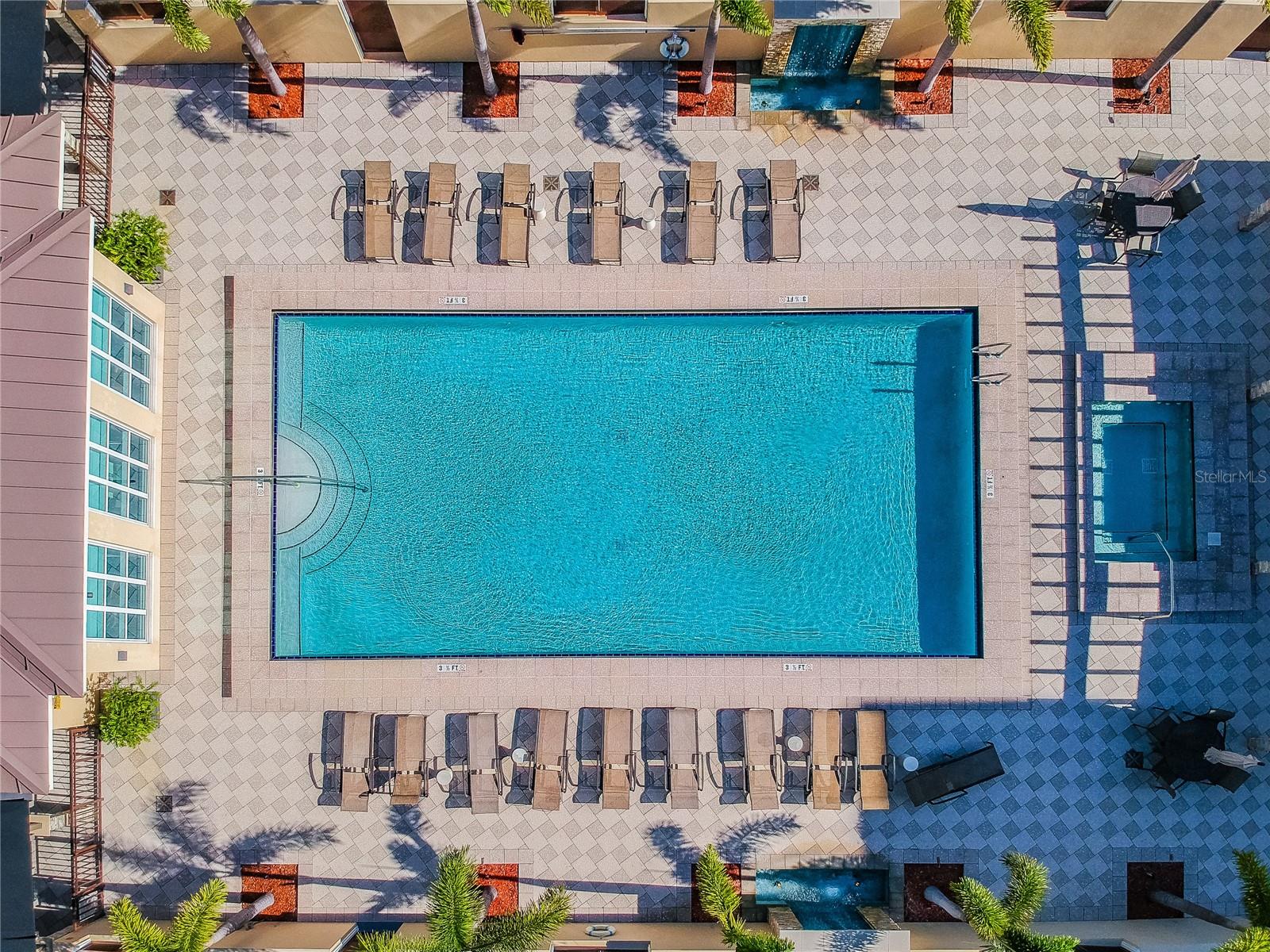 Listing photo id 44 for 1227 Madison Street 503