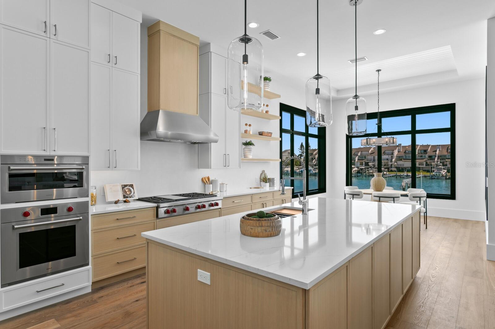 Image 11 of 62 For 500 Barcelona Drive