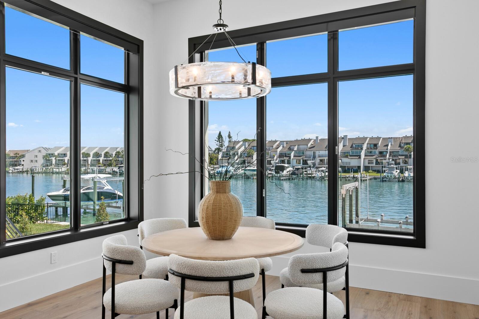 Image 13 of 62 For 500 Barcelona Drive