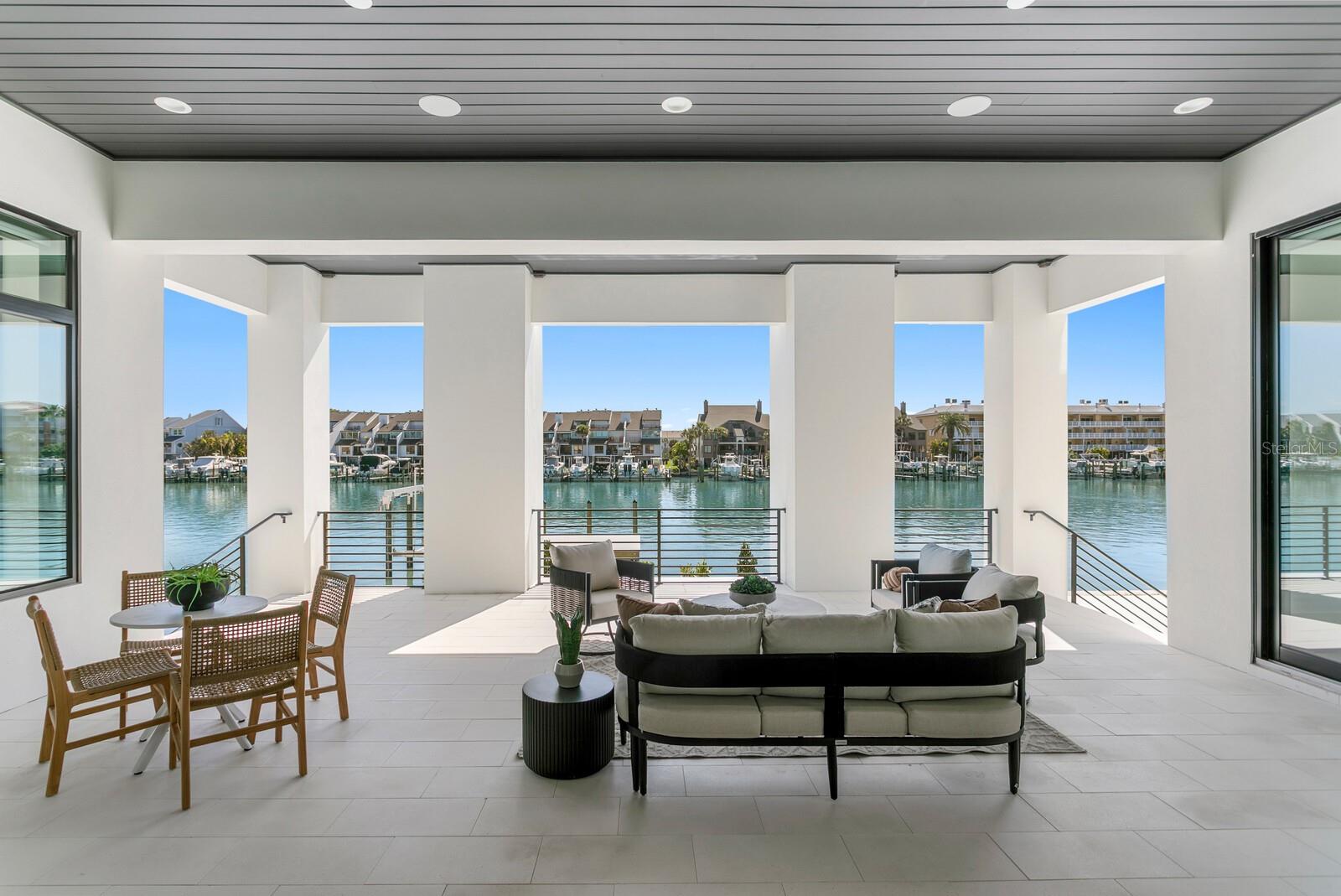 Image 15 of 62 For 500 Barcelona Drive