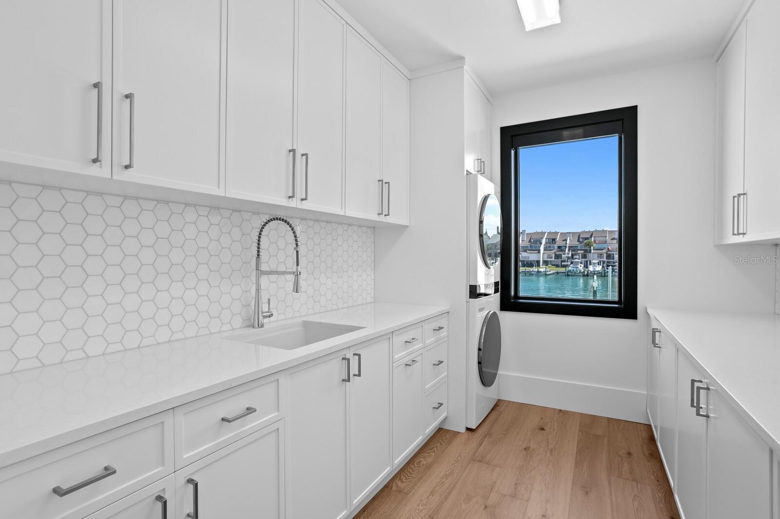 Image 20 of 62 For 500 Barcelona Drive