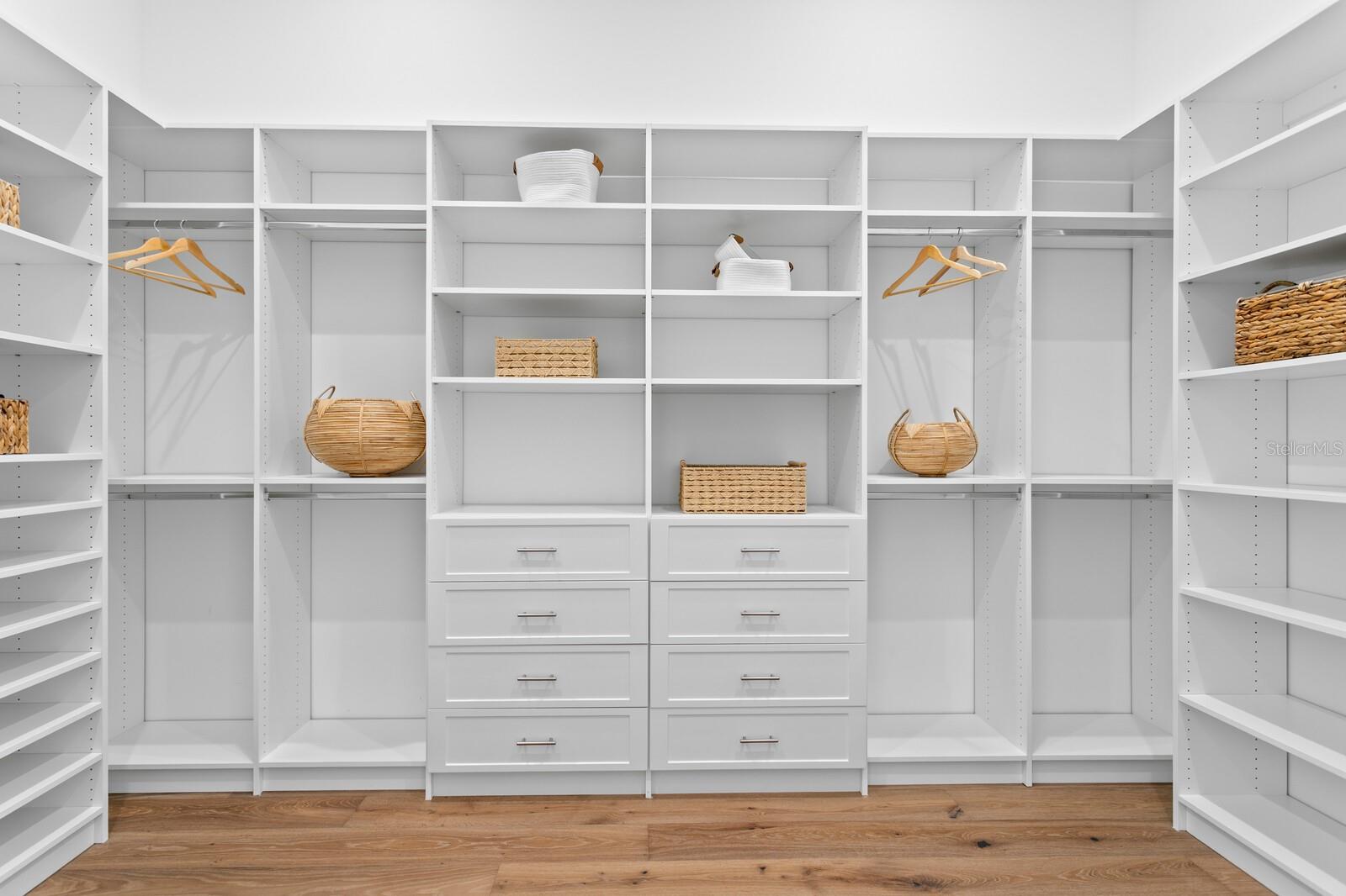 Image 33 of 62 For 500 Barcelona Drive