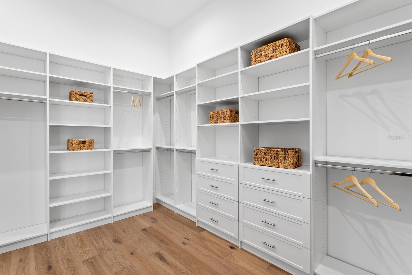 Image 34 of 62 For 500 Barcelona Drive