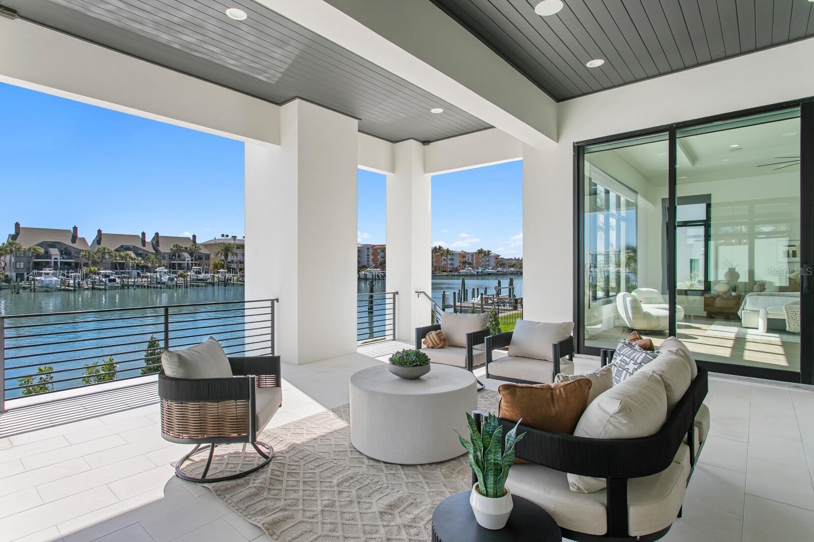 Image 4 of 62 For 500 Barcelona Drive