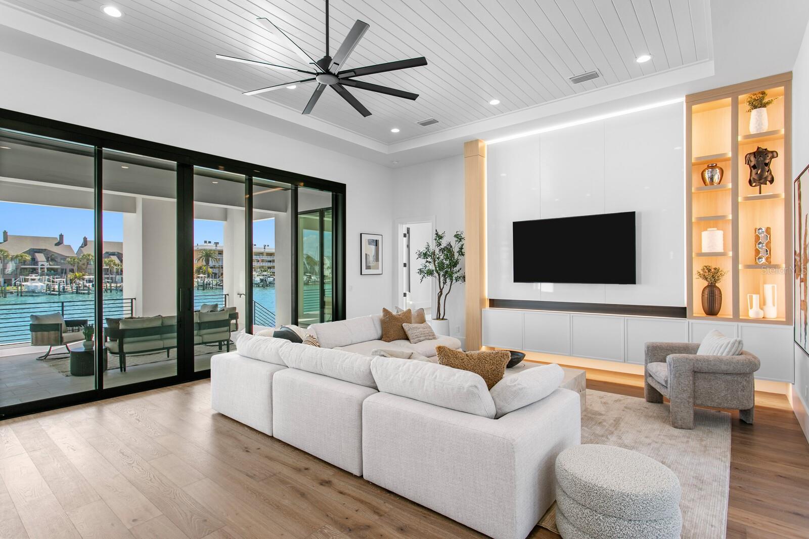 Image 6 of 62 For 500 Barcelona Drive