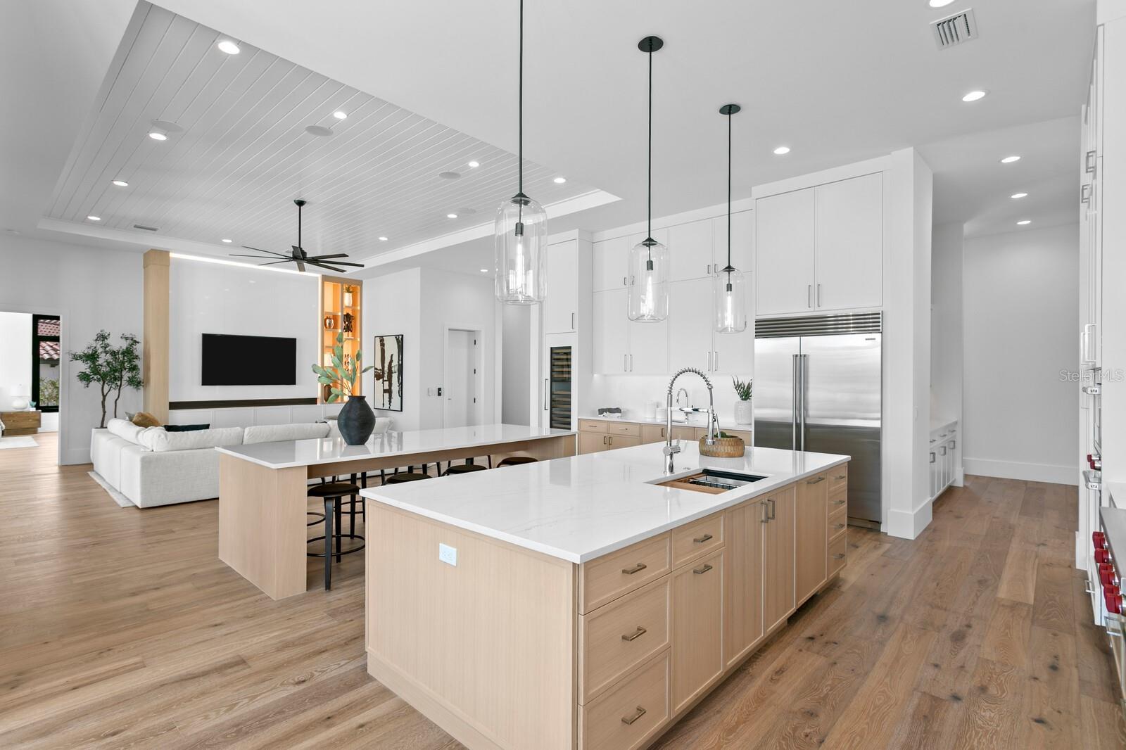 Image 9 of 62 For 500 Barcelona Drive