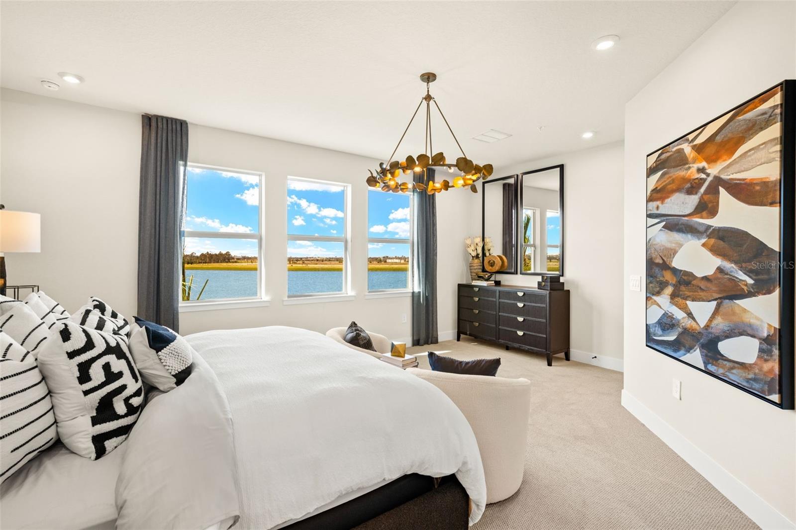 Image 23 of 51 For 12834 Jade Empress Loop 202