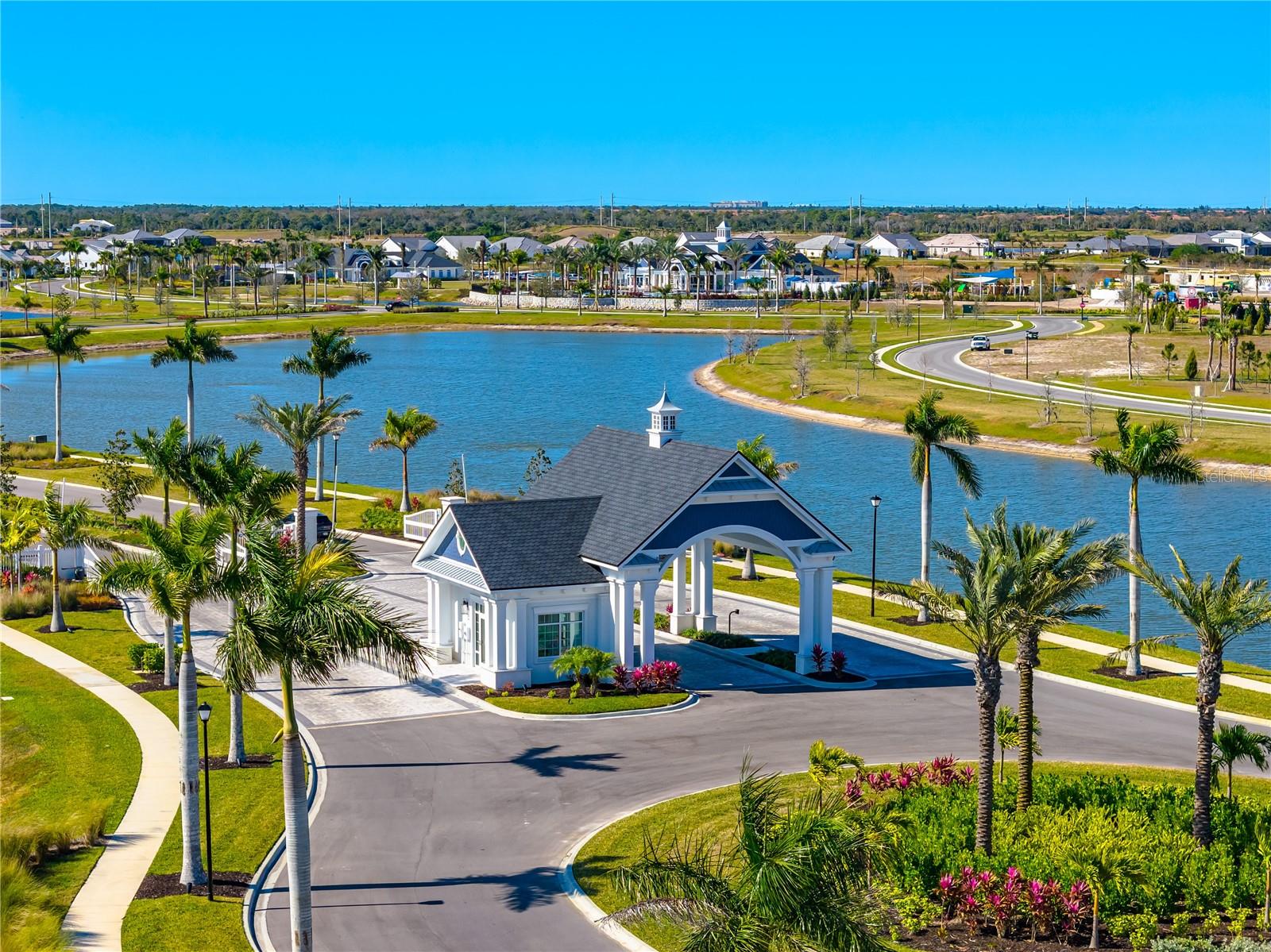 Image 39 of 51 For 12834 Jade Empress Loop 202