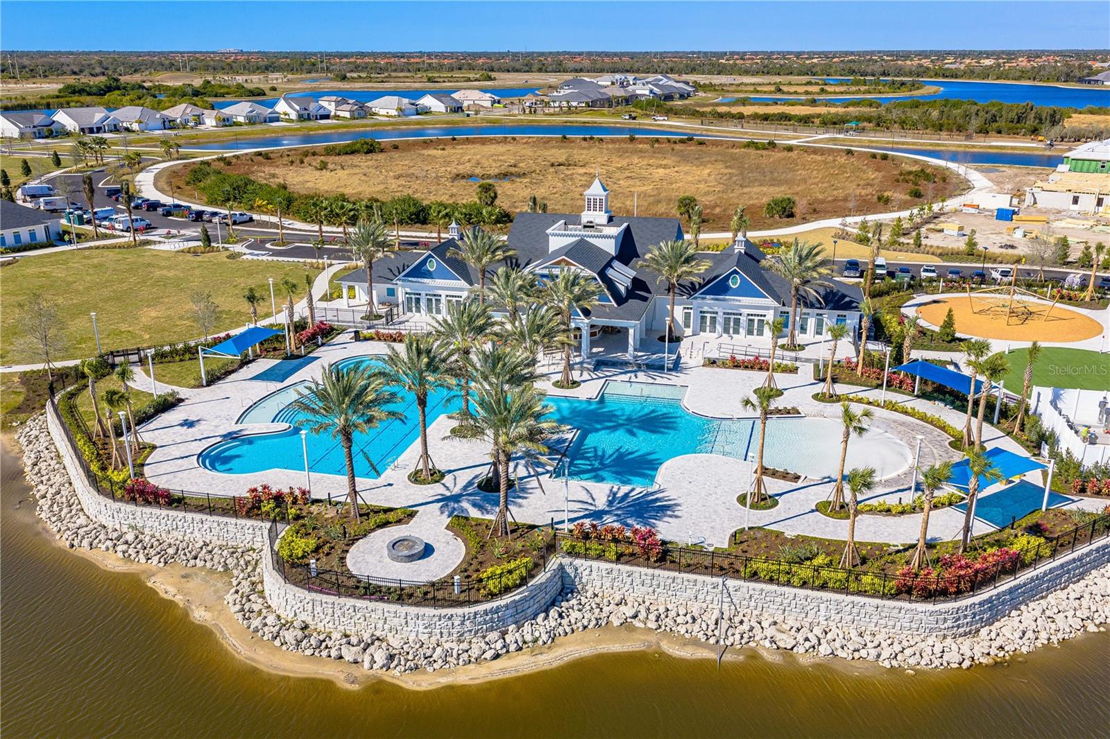 Image 40 of 51 For 12834 Jade Empress Loop 202