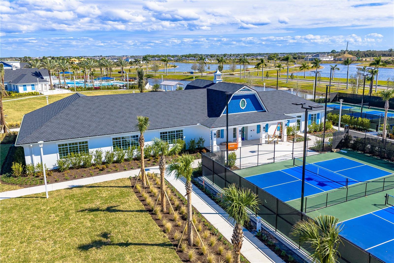 Image 50 of 51 For 12834 Jade Empress Loop 202