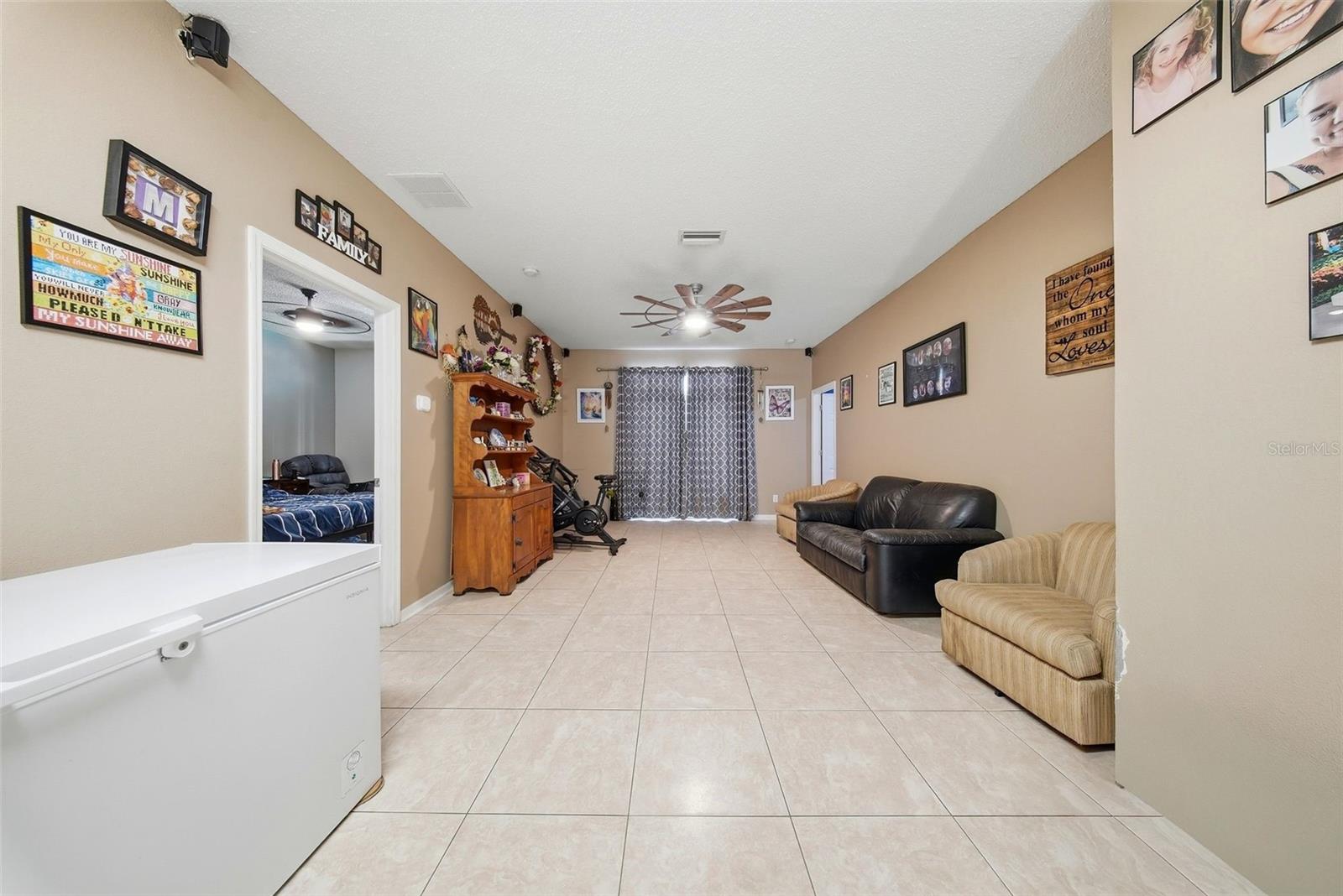 Image 22 of 63 For 18212 Brookpark Drive