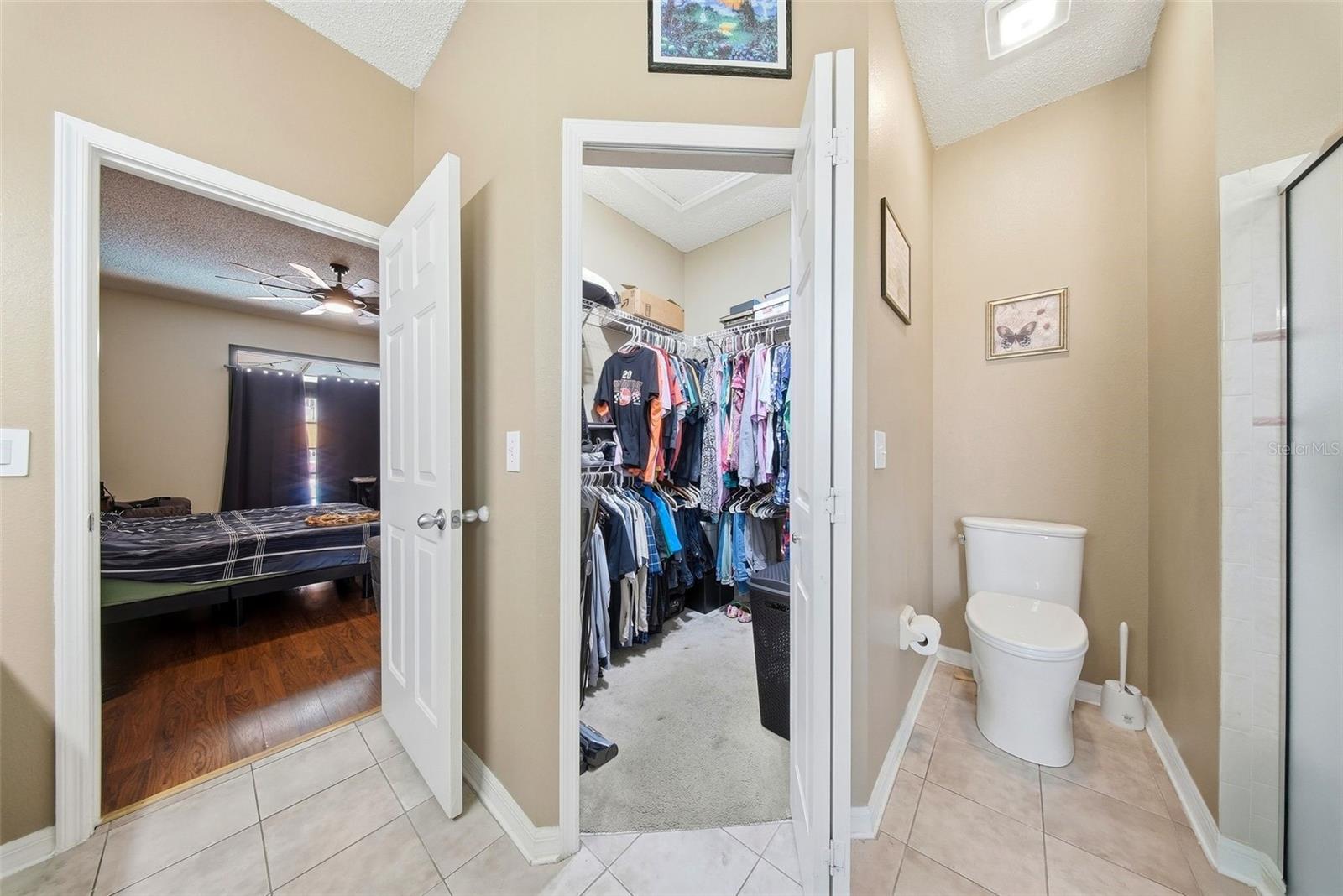 Image 29 of 63 For 18212 Brookpark Drive