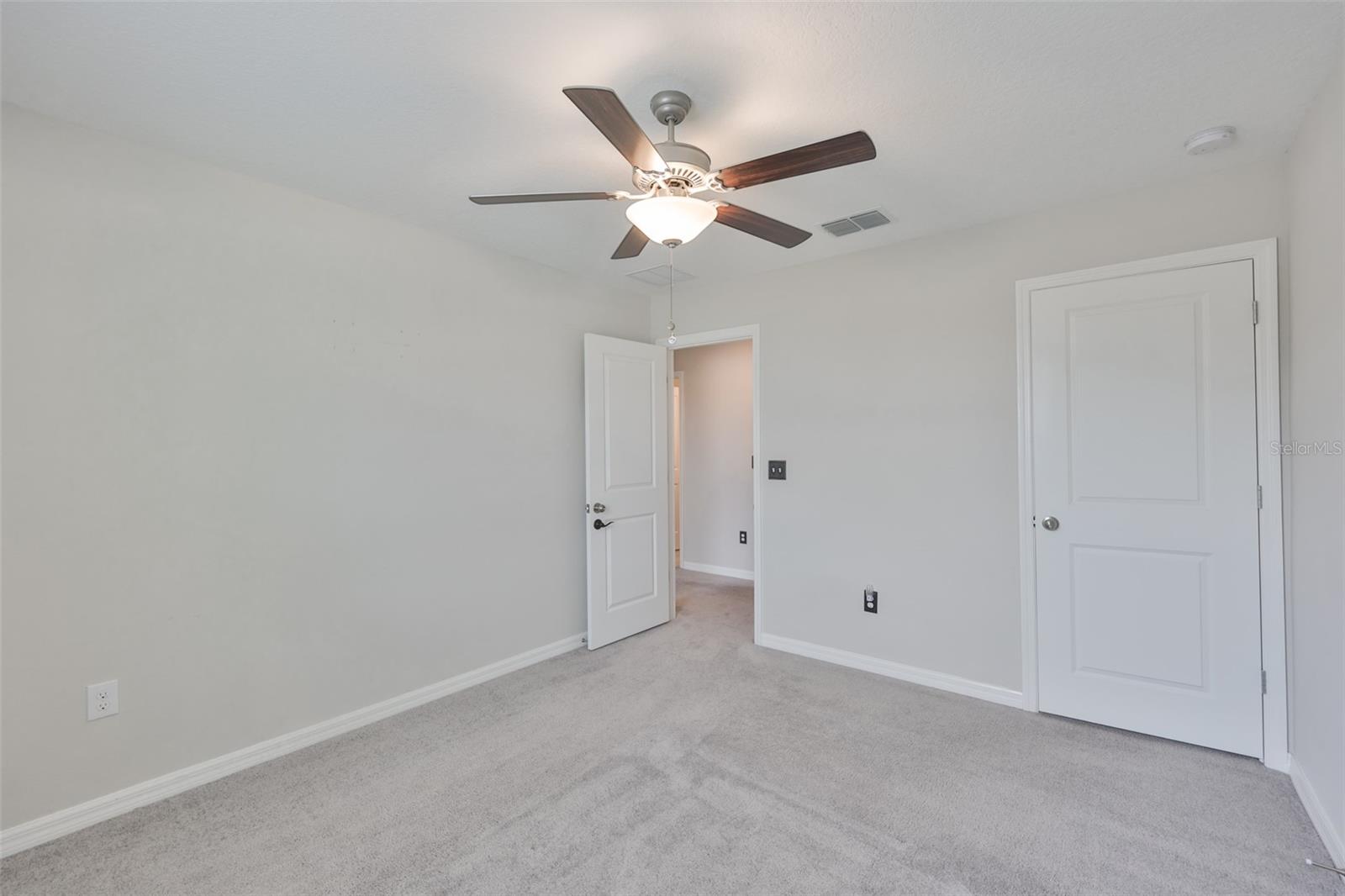 Image 24 of 53 For 797 Olive Conch Street