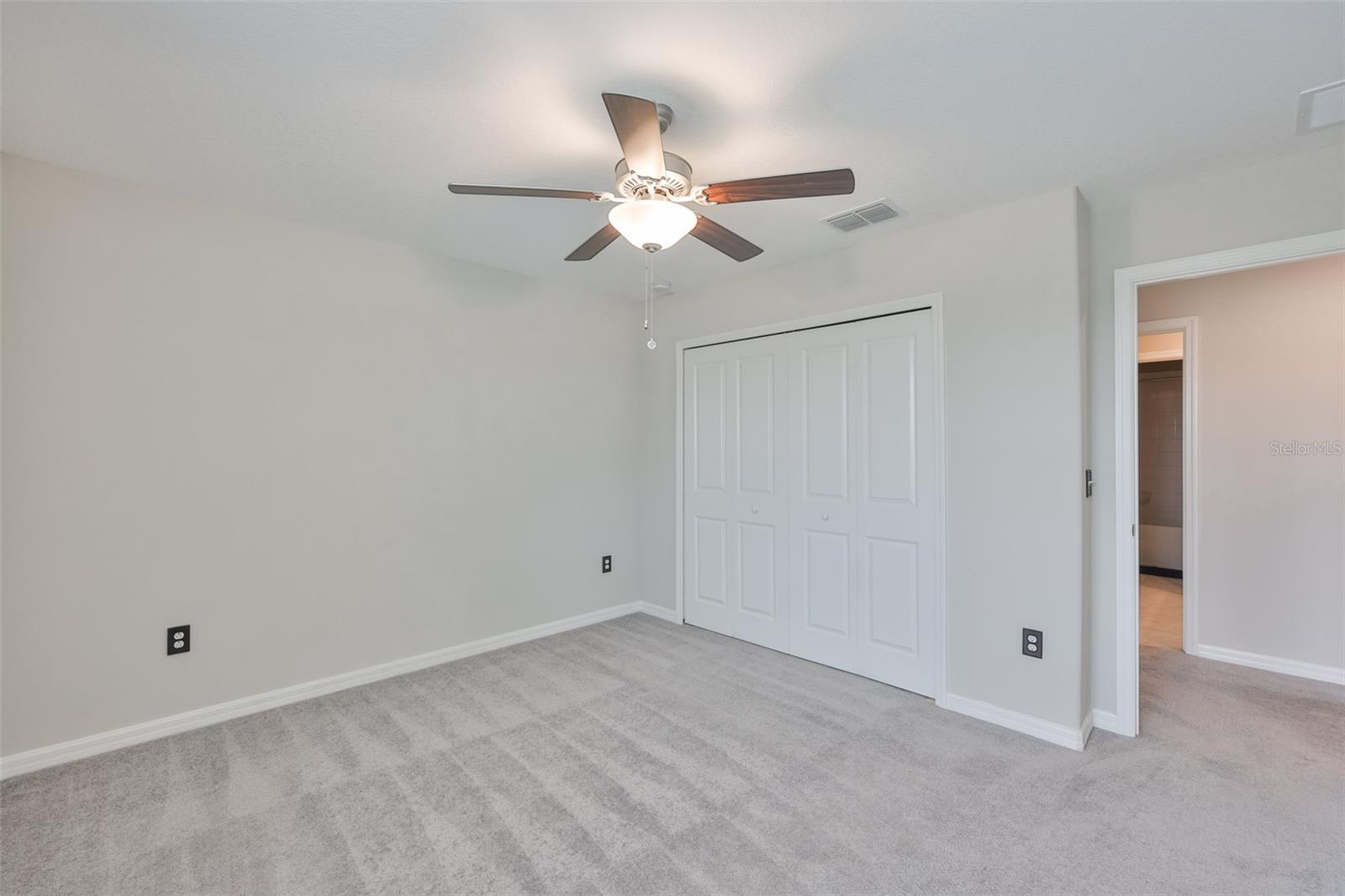 Image 32 of 53 For 797 Olive Conch Street