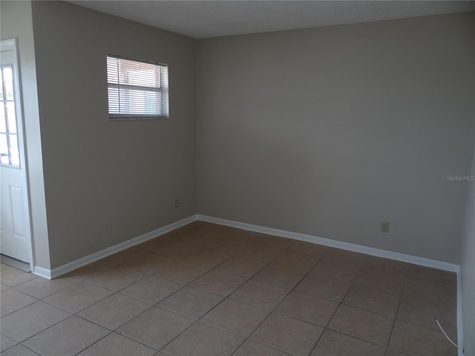 Image 5 of 22 For 11017 126th Avenue