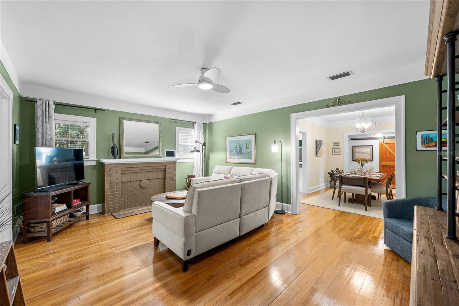 Image 5 of 40 For 201 Thomas Street