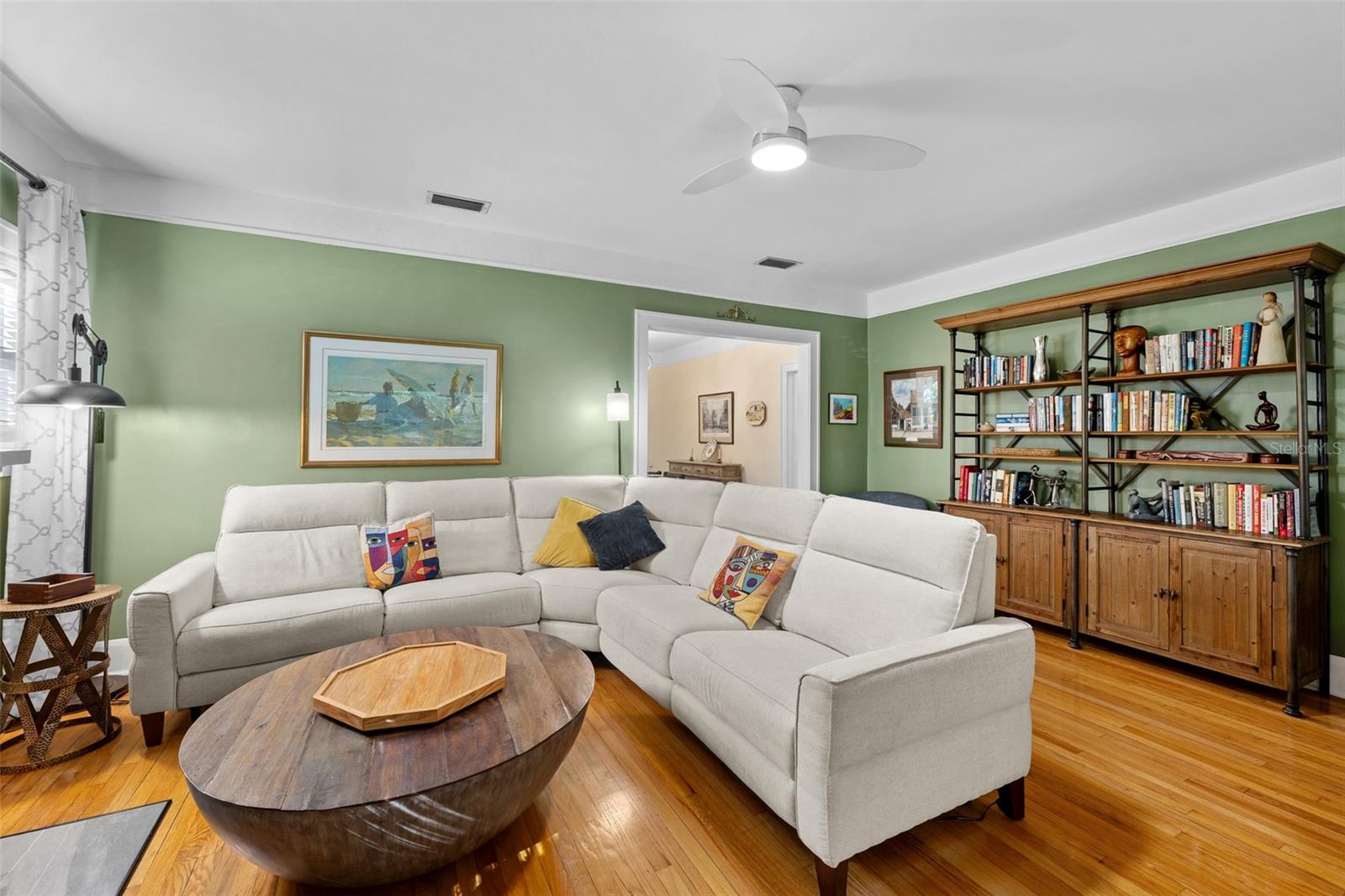 Image 6 of 40 For 201 Thomas Street