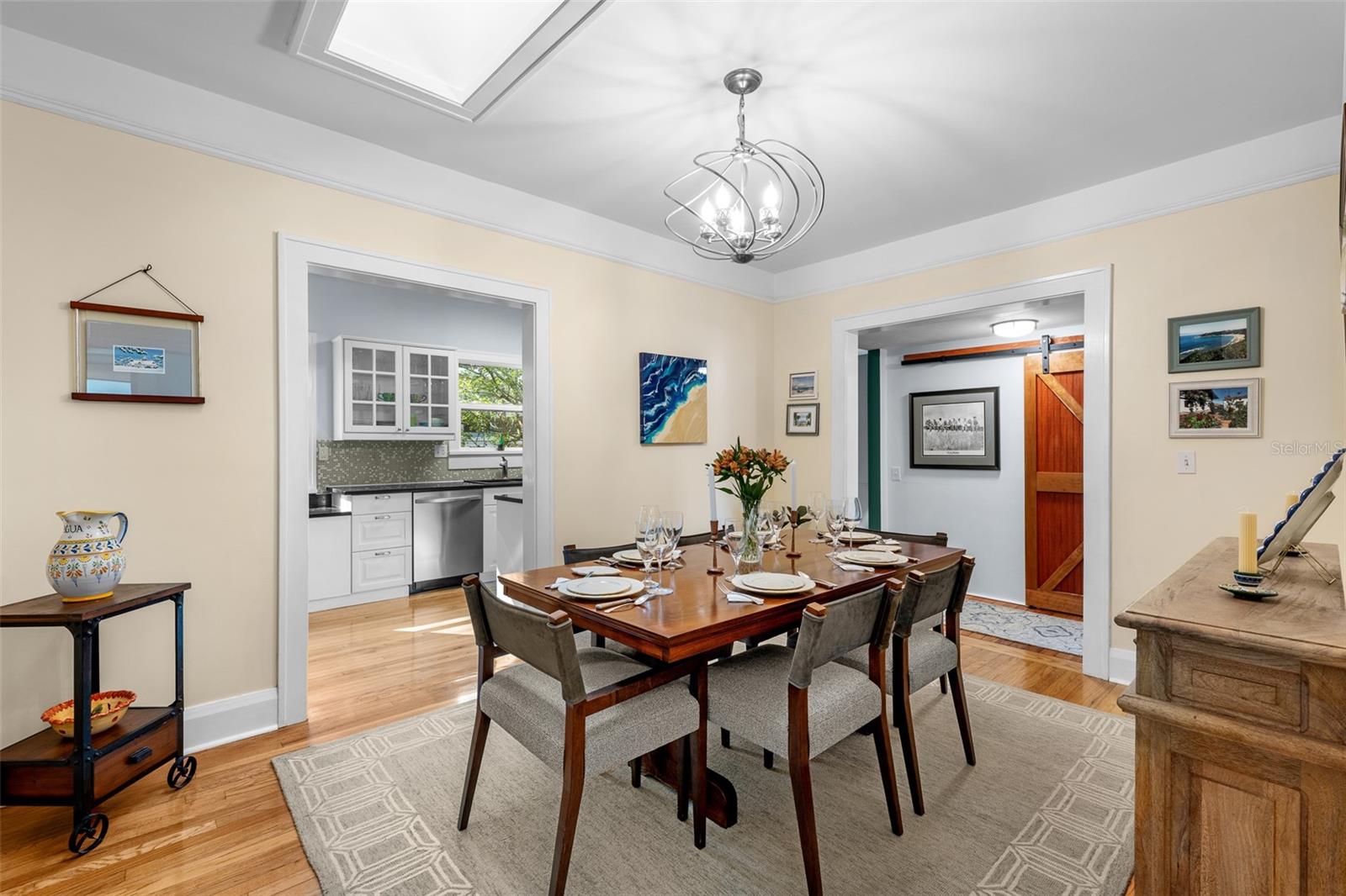 Image 8 of 40 For 201 Thomas Street