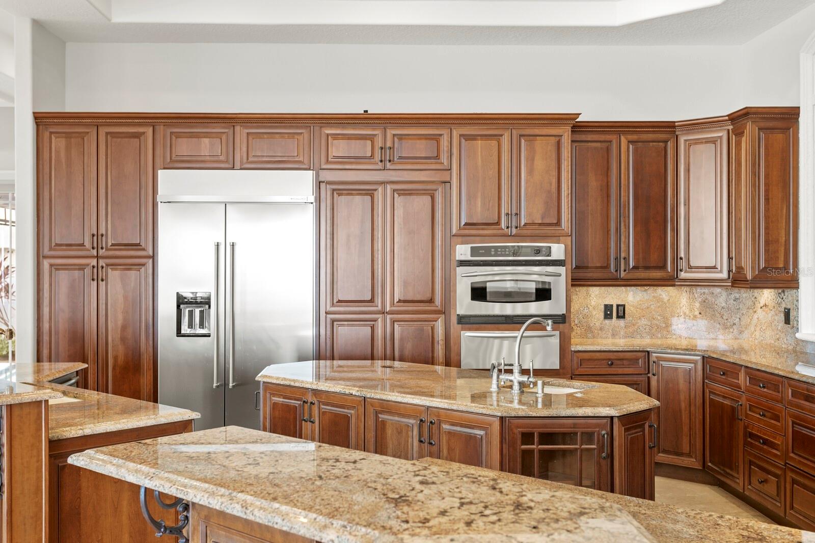 Image 11 of 50 For 6528 Surfside Boulevard