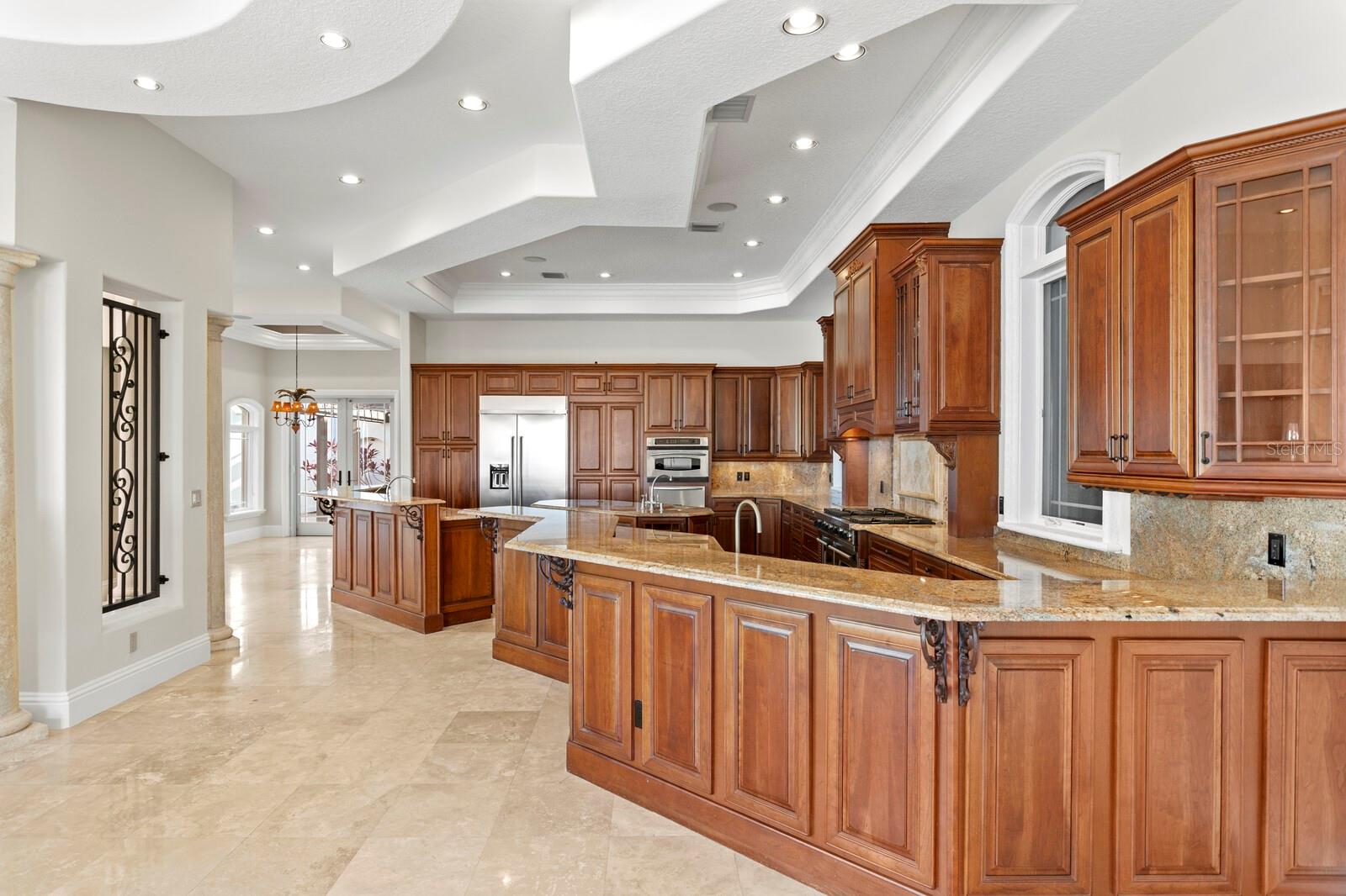 Image 12 of 50 For 6528 Surfside Boulevard