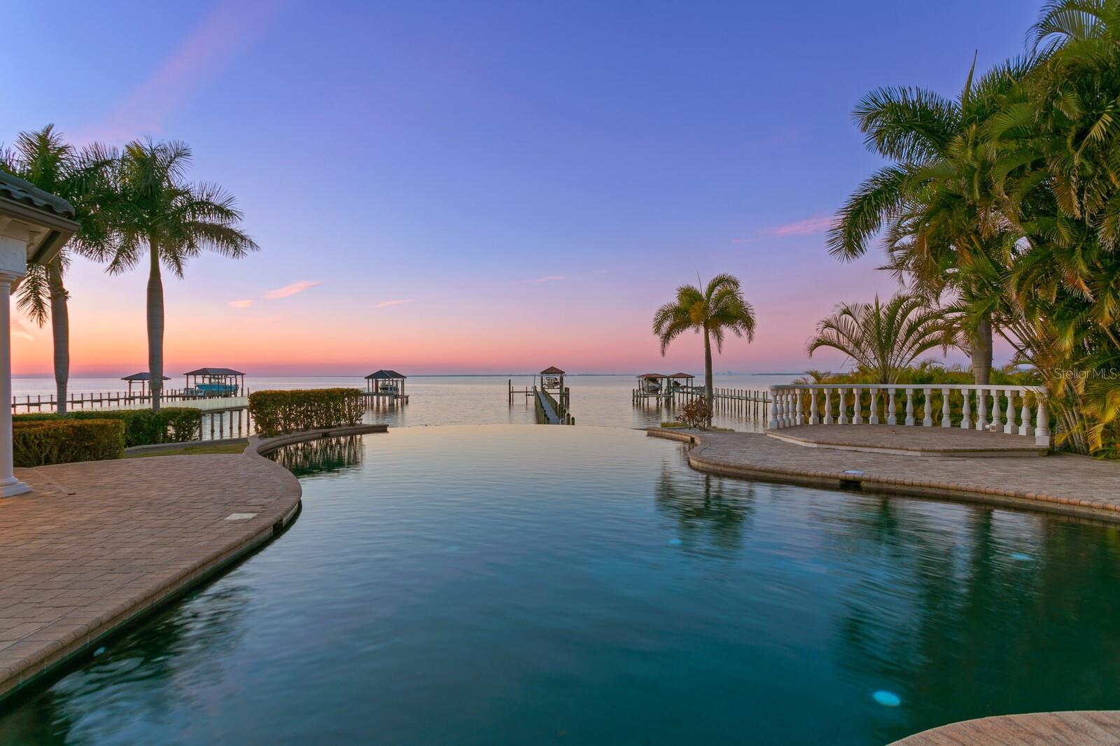 Image 36 of 50 For 6528 Surfside Boulevard