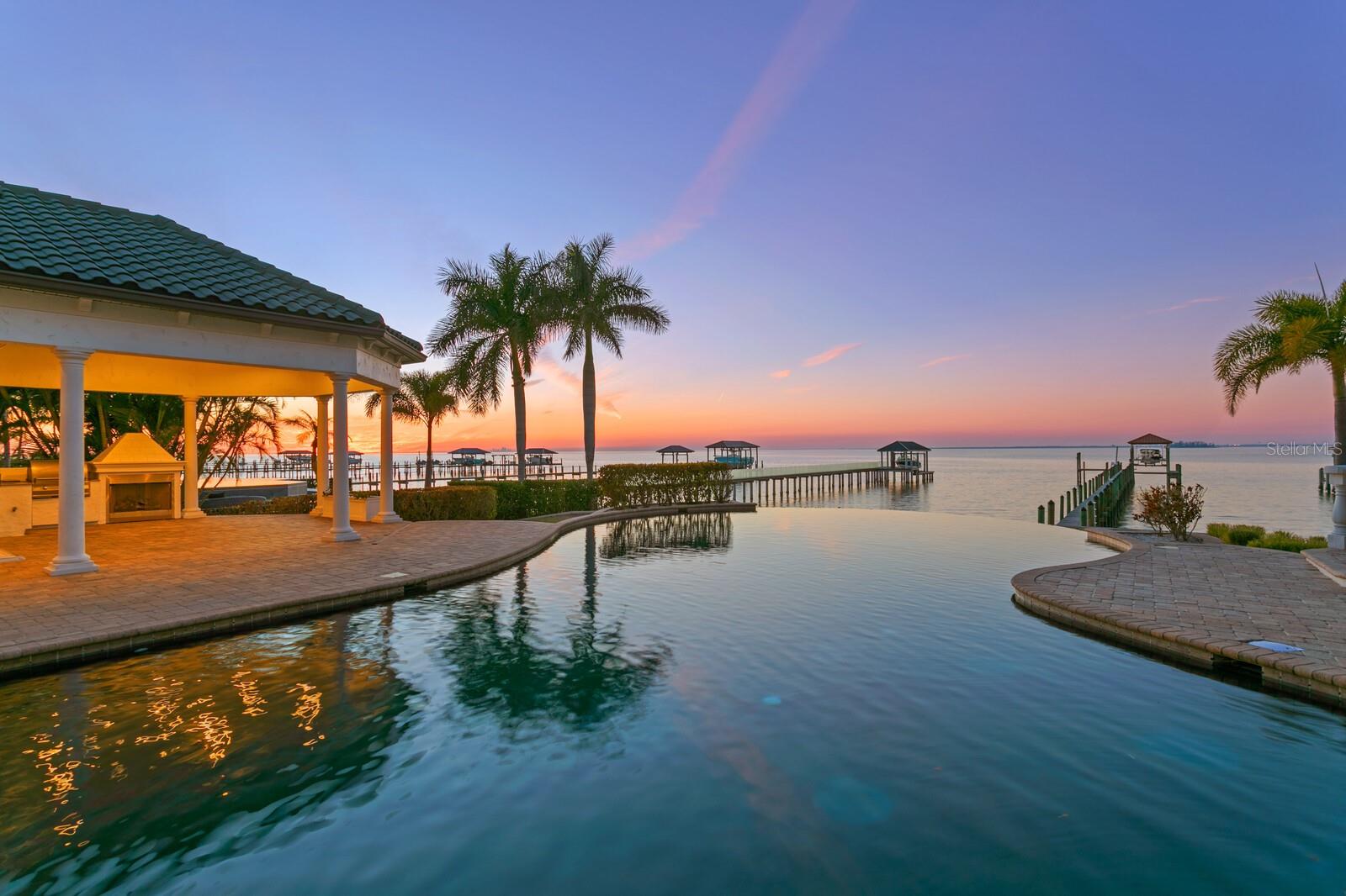 Image 37 of 50 For 6528 Surfside Boulevard