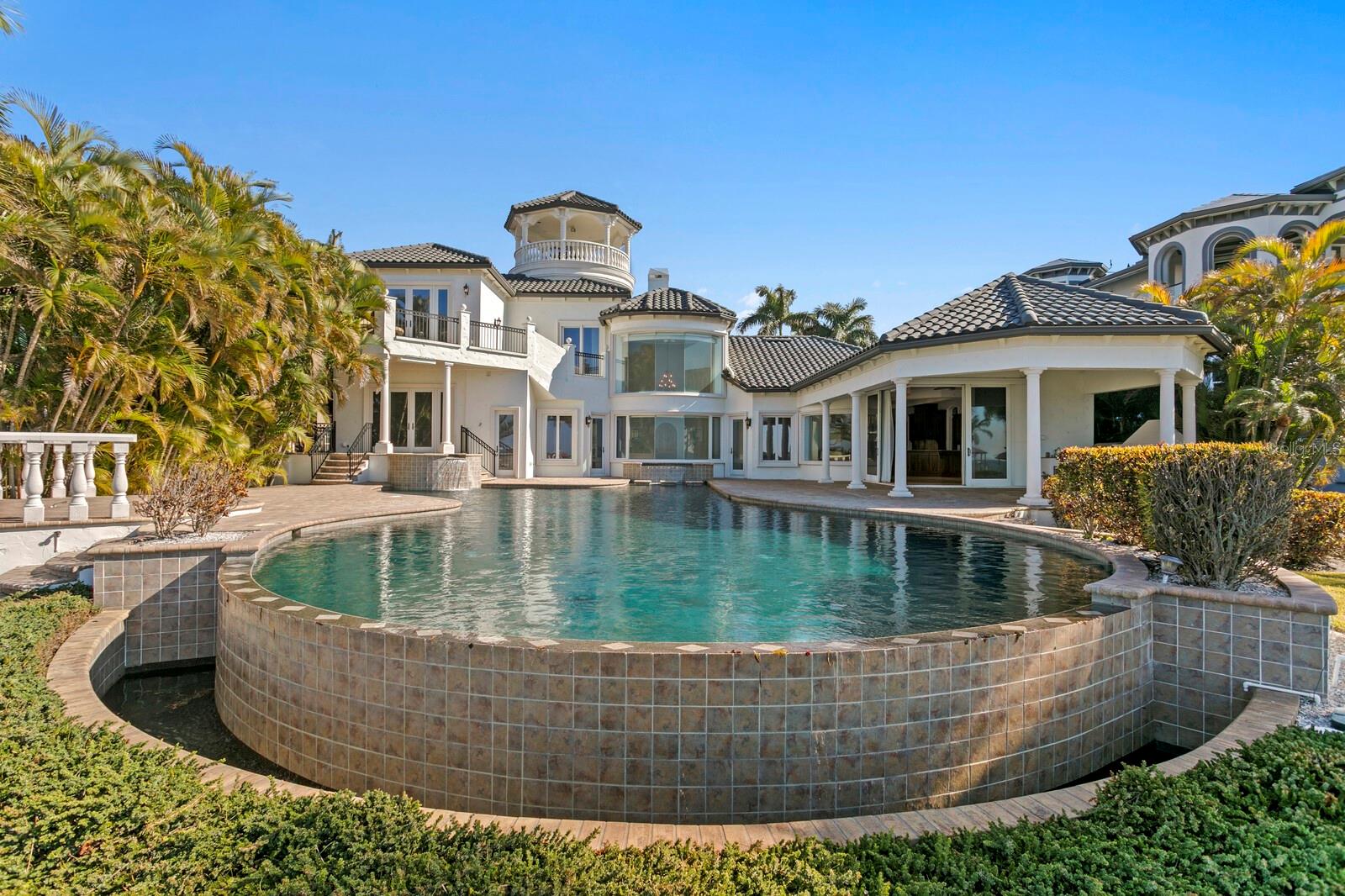 Image 4 of 50 For 6528 Surfside Boulevard