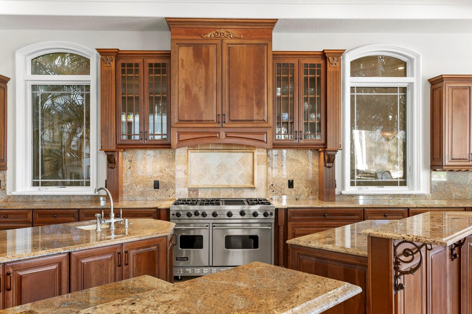 Image 9 of 50 For 6528 Surfside Boulevard