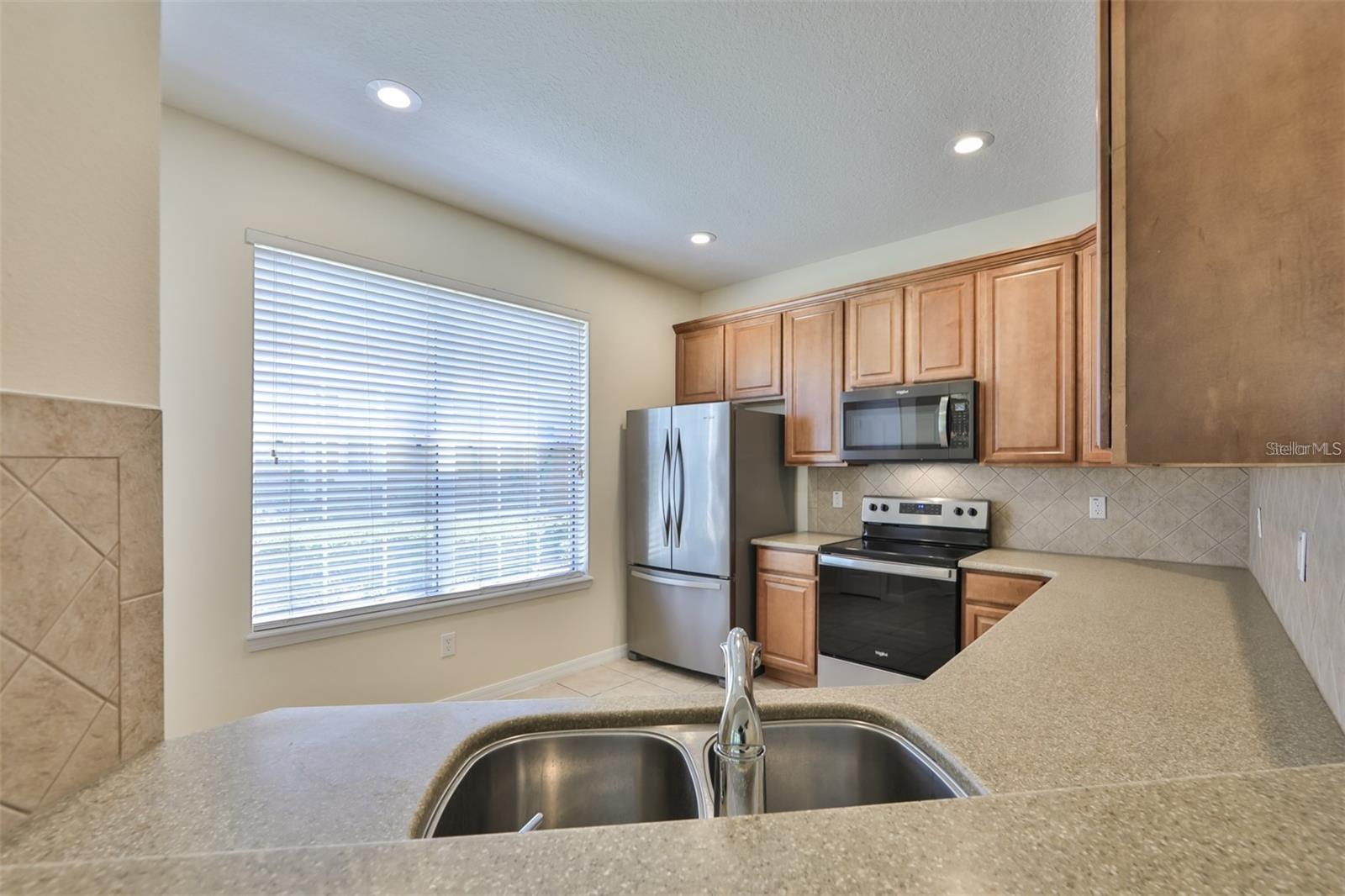 Image 11 of 36 For 7001 Interbay Boulevard 116