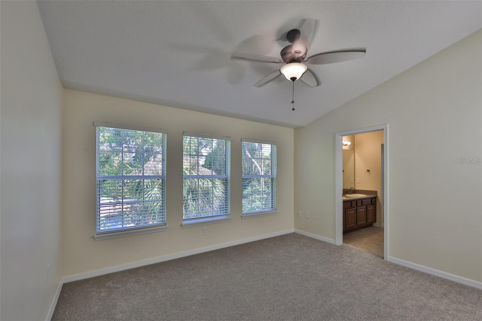 Image 23 of 36 For 7001 Interbay Boulevard 116