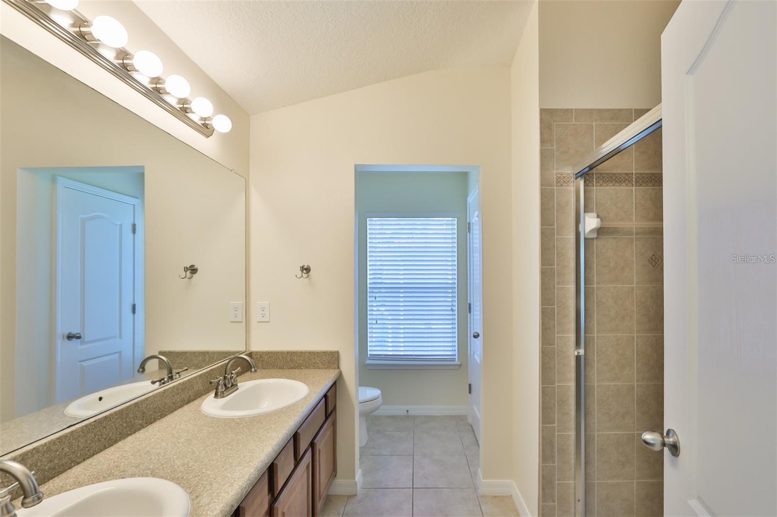 Image 26 of 36 For 7001 Interbay Boulevard 116