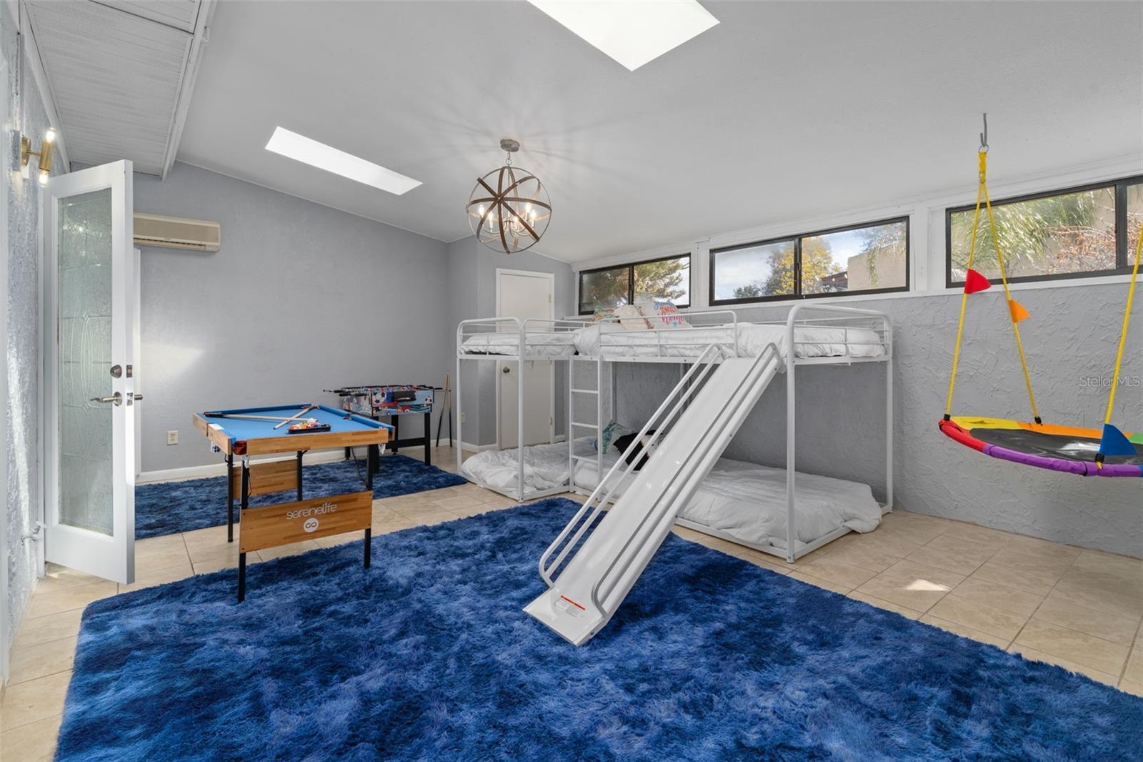 Image 30 of 68 For 1880 Crystal Lake Drive 65