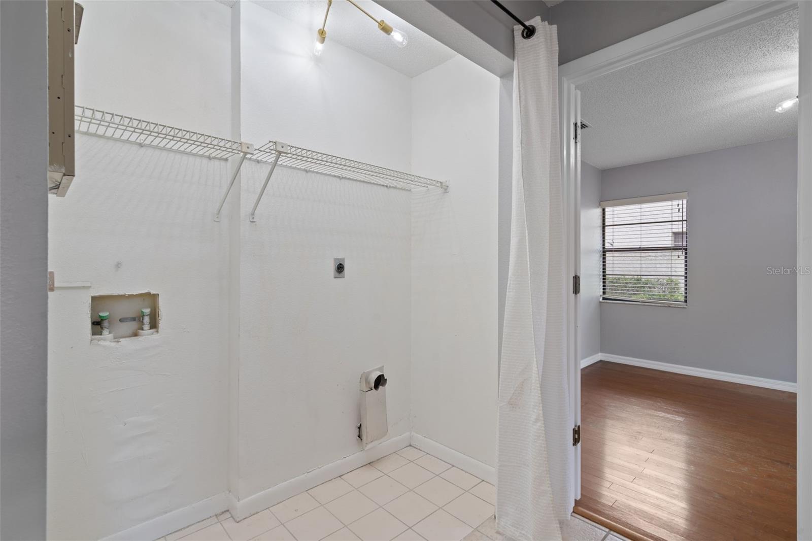 Image 50 of 68 For 1880 Crystal Lake Drive 65