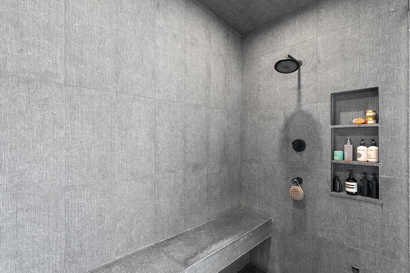 Image 25 of 54 For 2619 Bayshore Boulevard 200