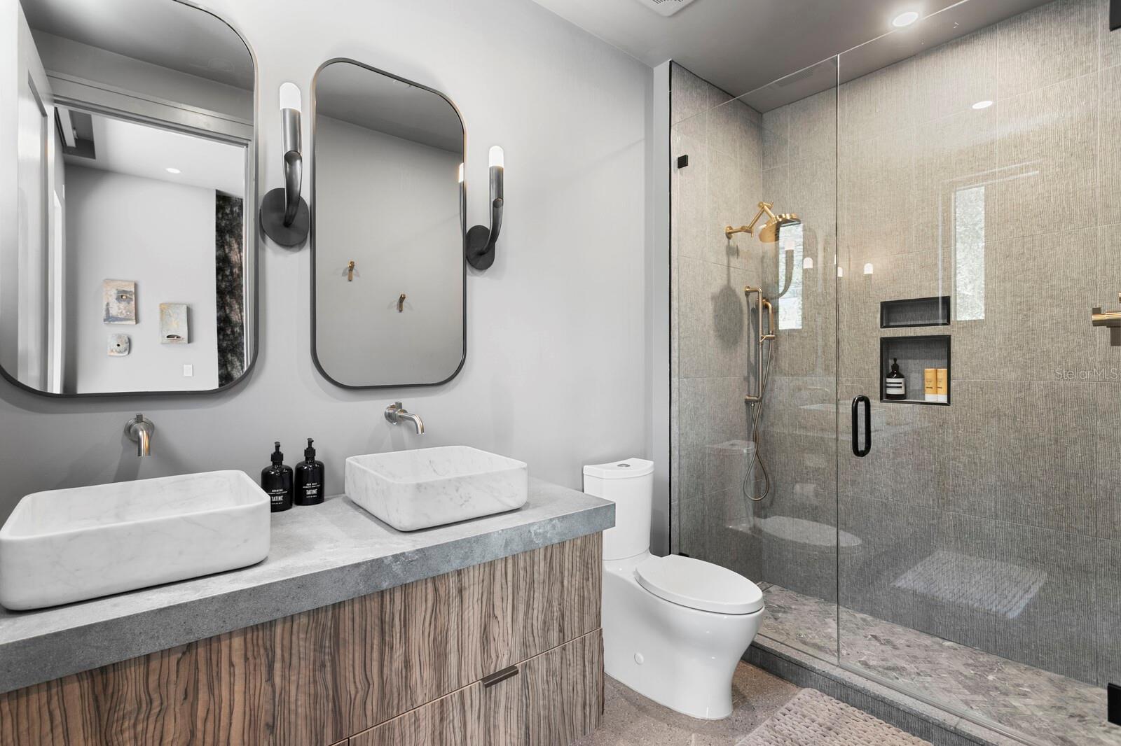 Image 33 of 54 For 2619 Bayshore Boulevard 200