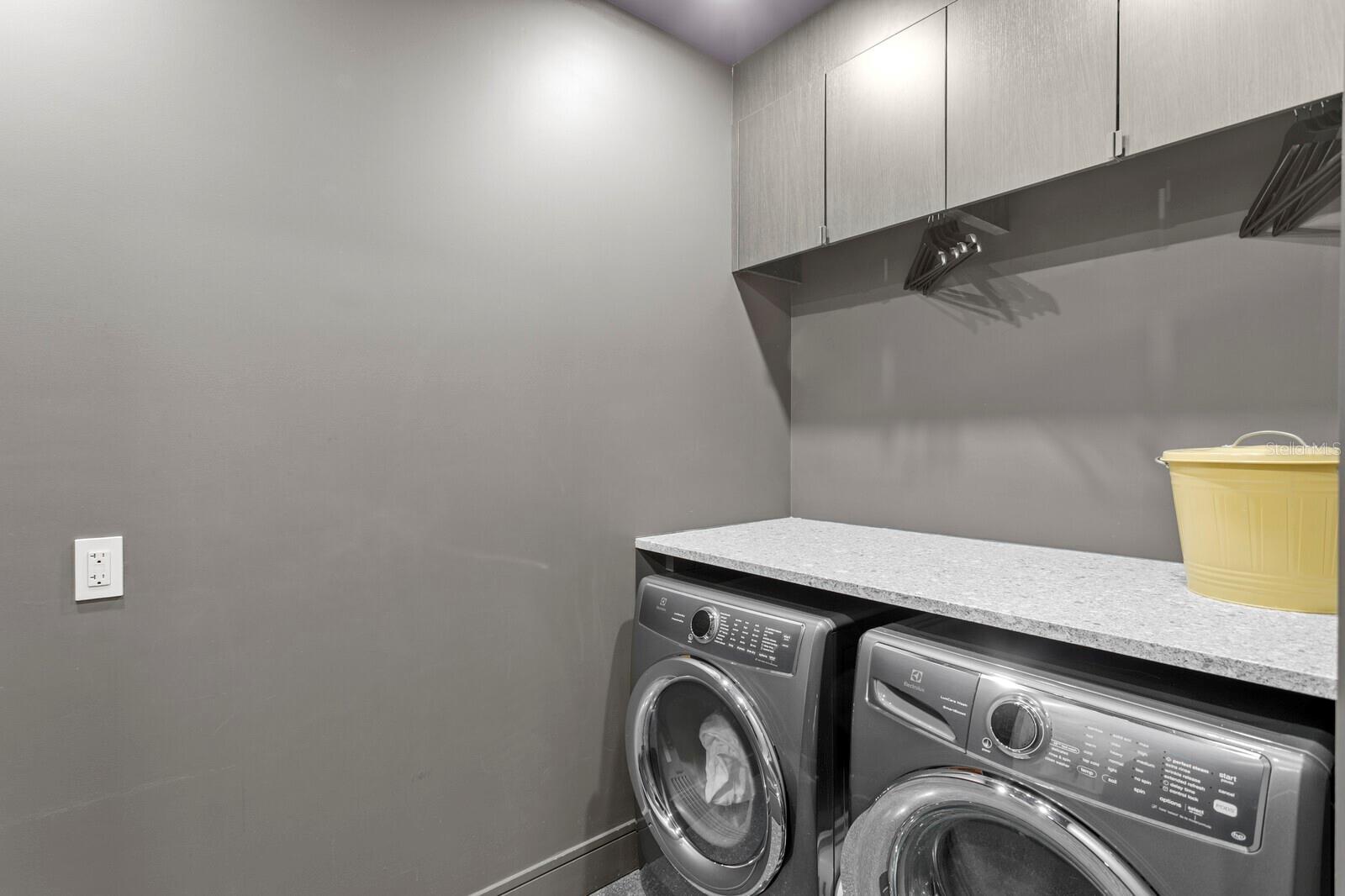 Image 39 of 54 For 2619 Bayshore Boulevard 200