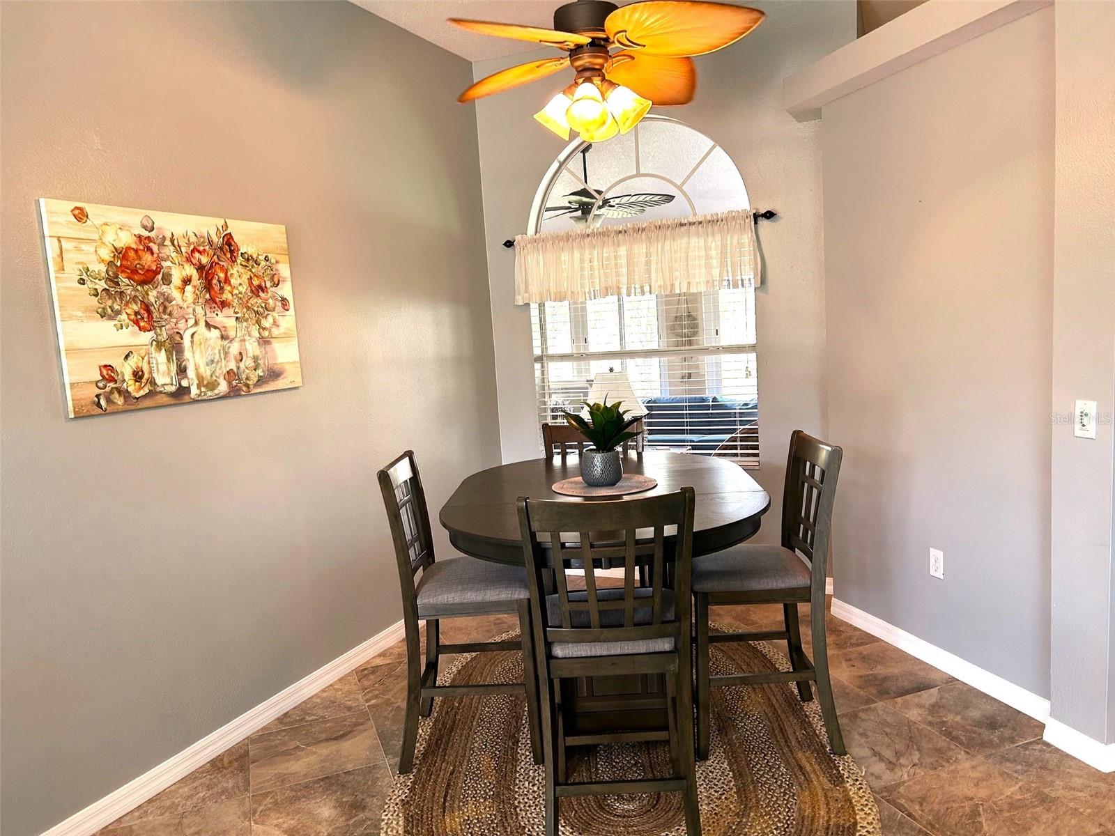 Image 9 of 49 For 11721 Scenic Hills Boulevard