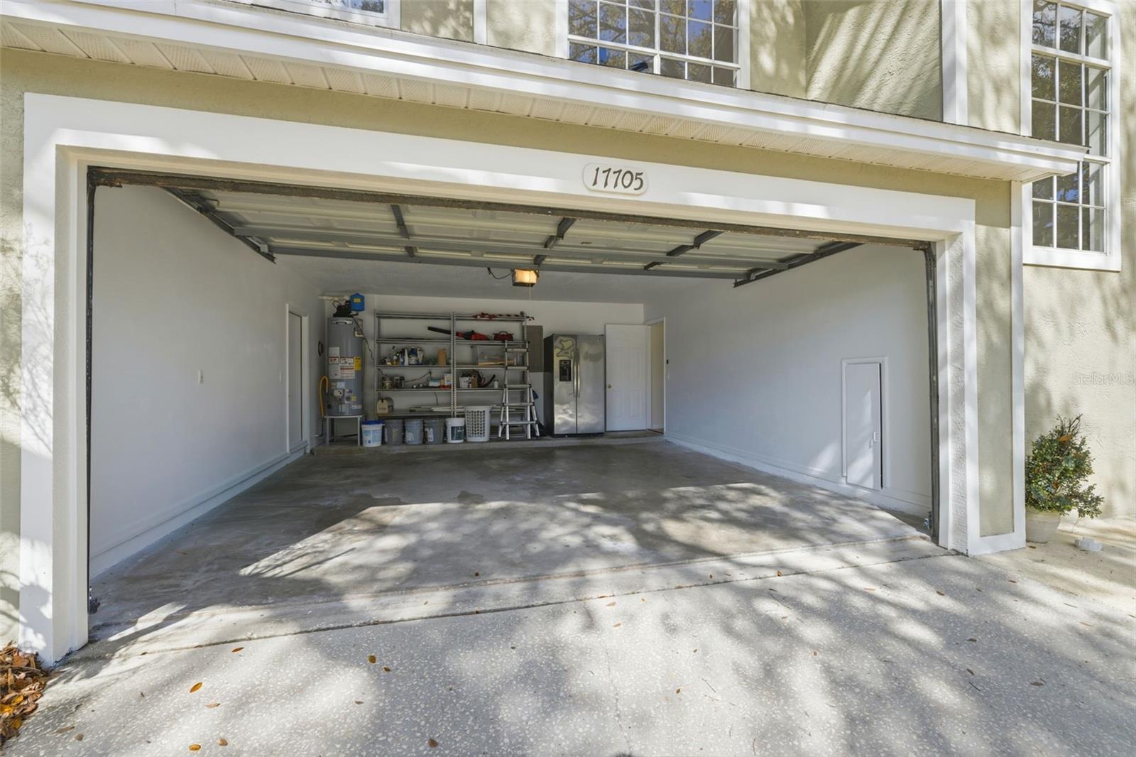 Listing photo id 24 for 17705 Esprit Drive