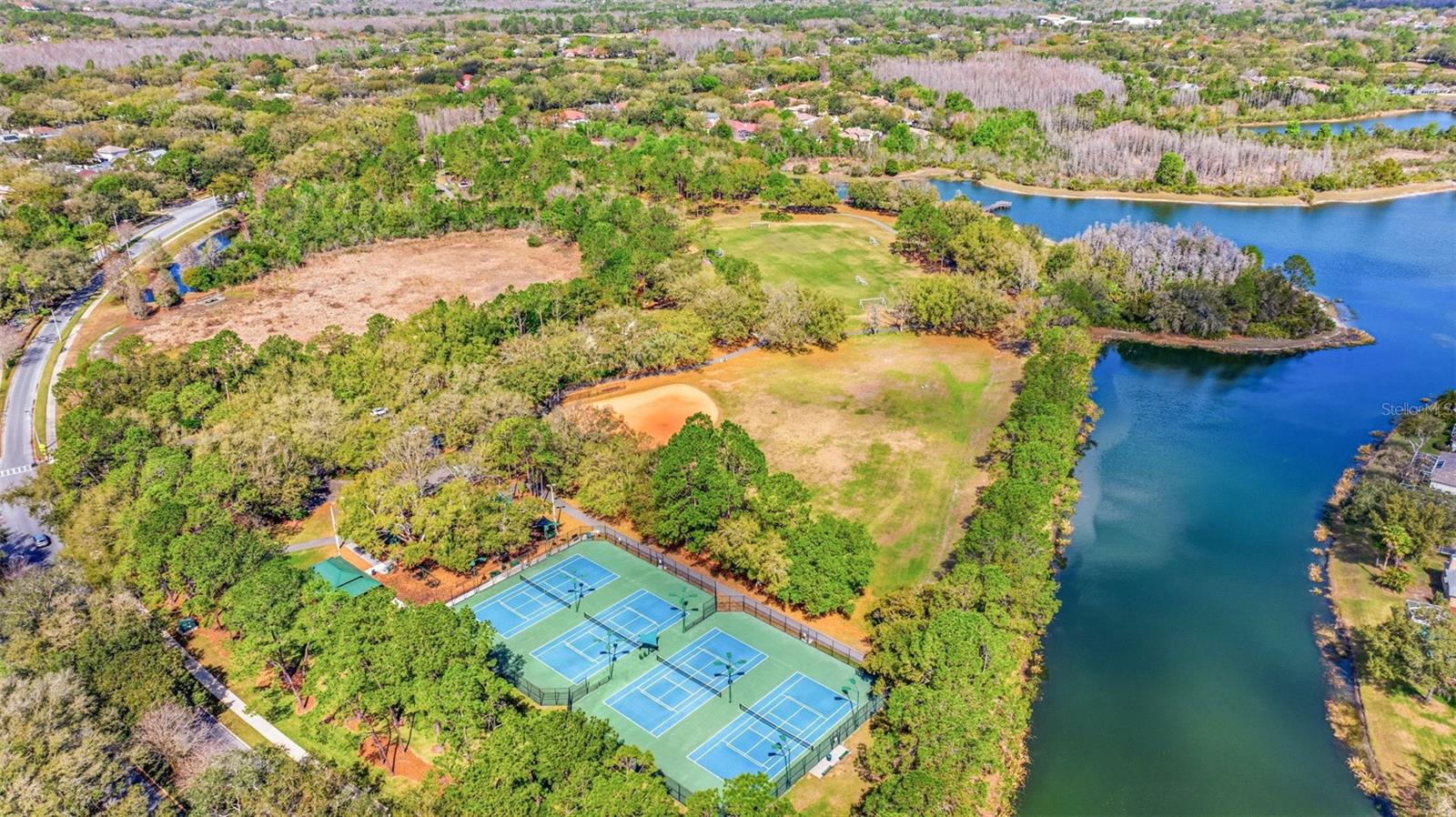 Listing photo id 36 for 17705 Esprit Drive