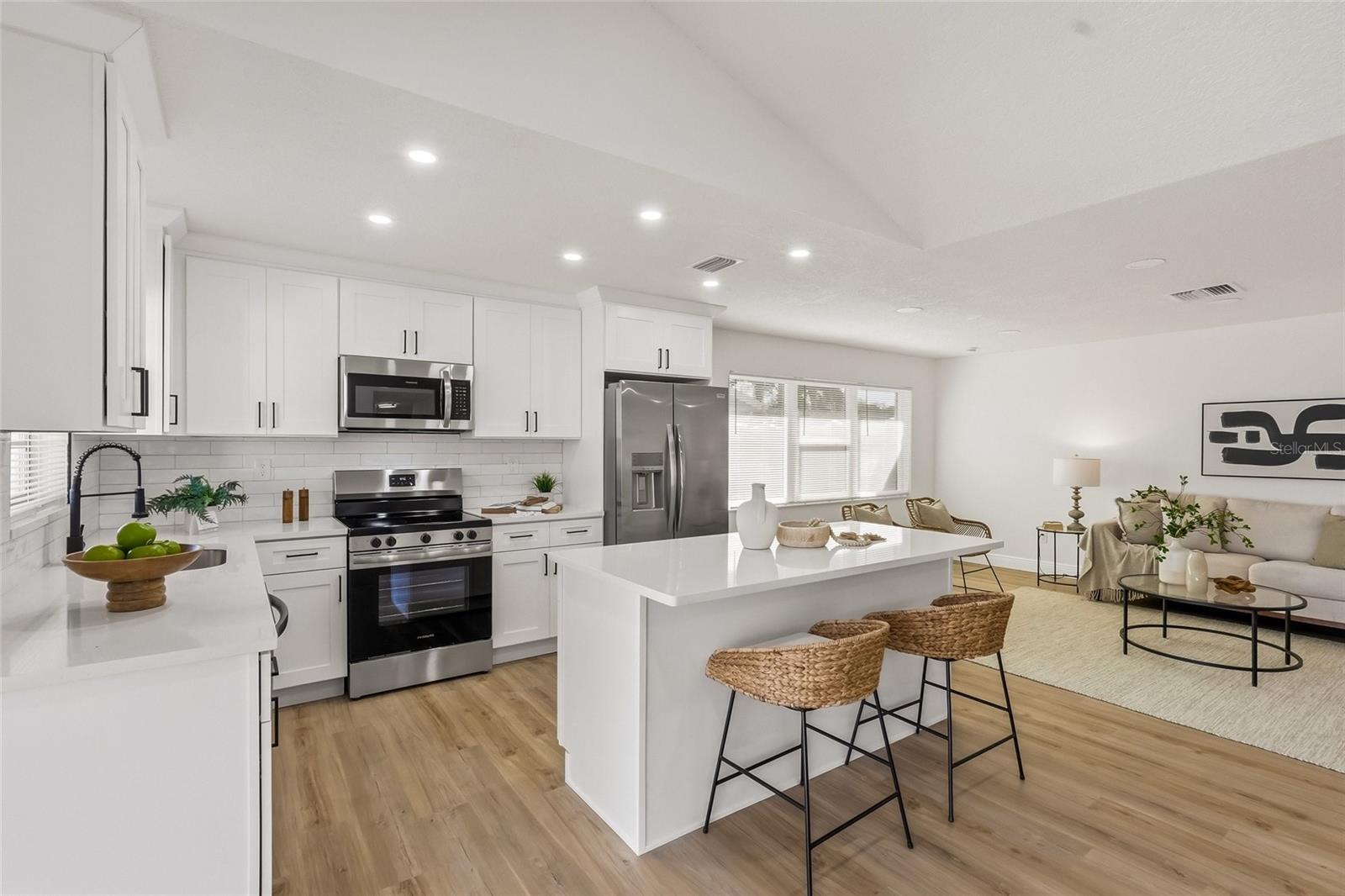 Image 11 of 42 For 13495 San Rafael Drive