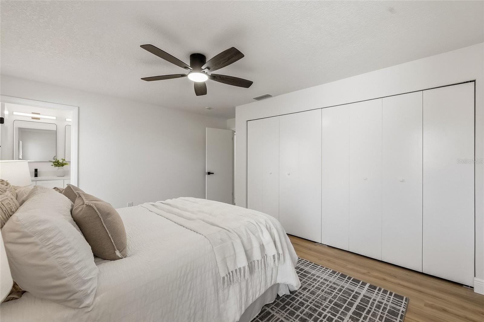 Image 22 of 42 For 13495 San Rafael Drive