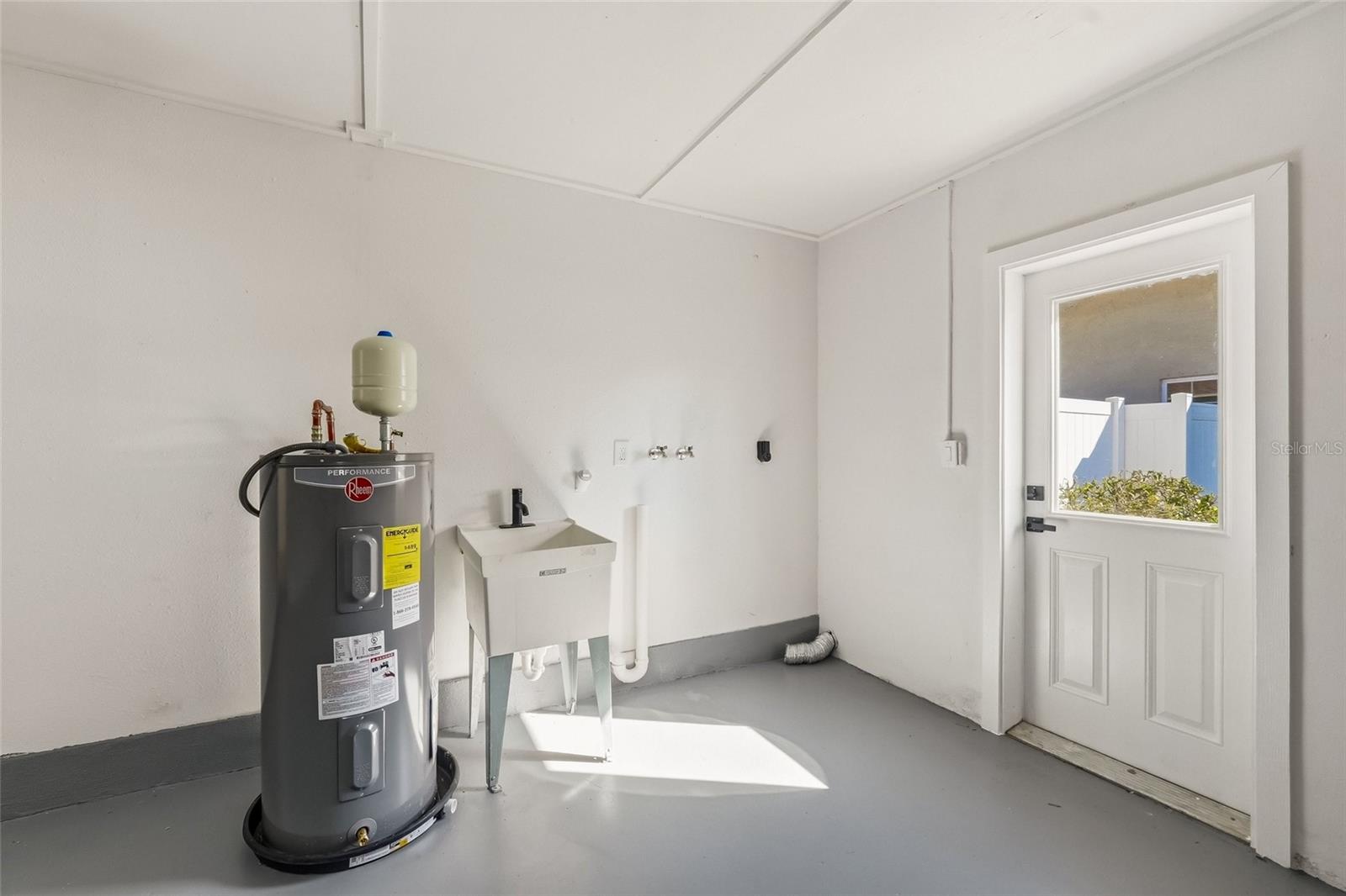 Image 28 of 42 For 13495 San Rafael Drive